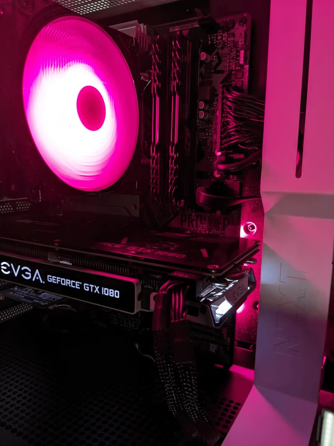 Solid Entry Level Gaming PC: i5-11400F, GTX 1080, 16GB RAM, Black White & Silver, RGB