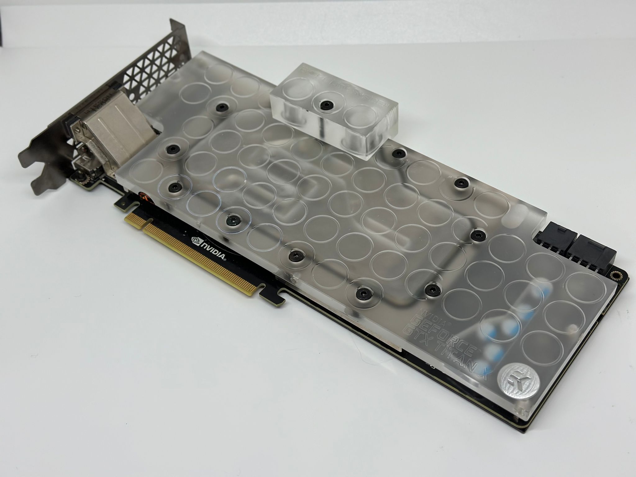 On sale! Nvidia Titan X + EKWB