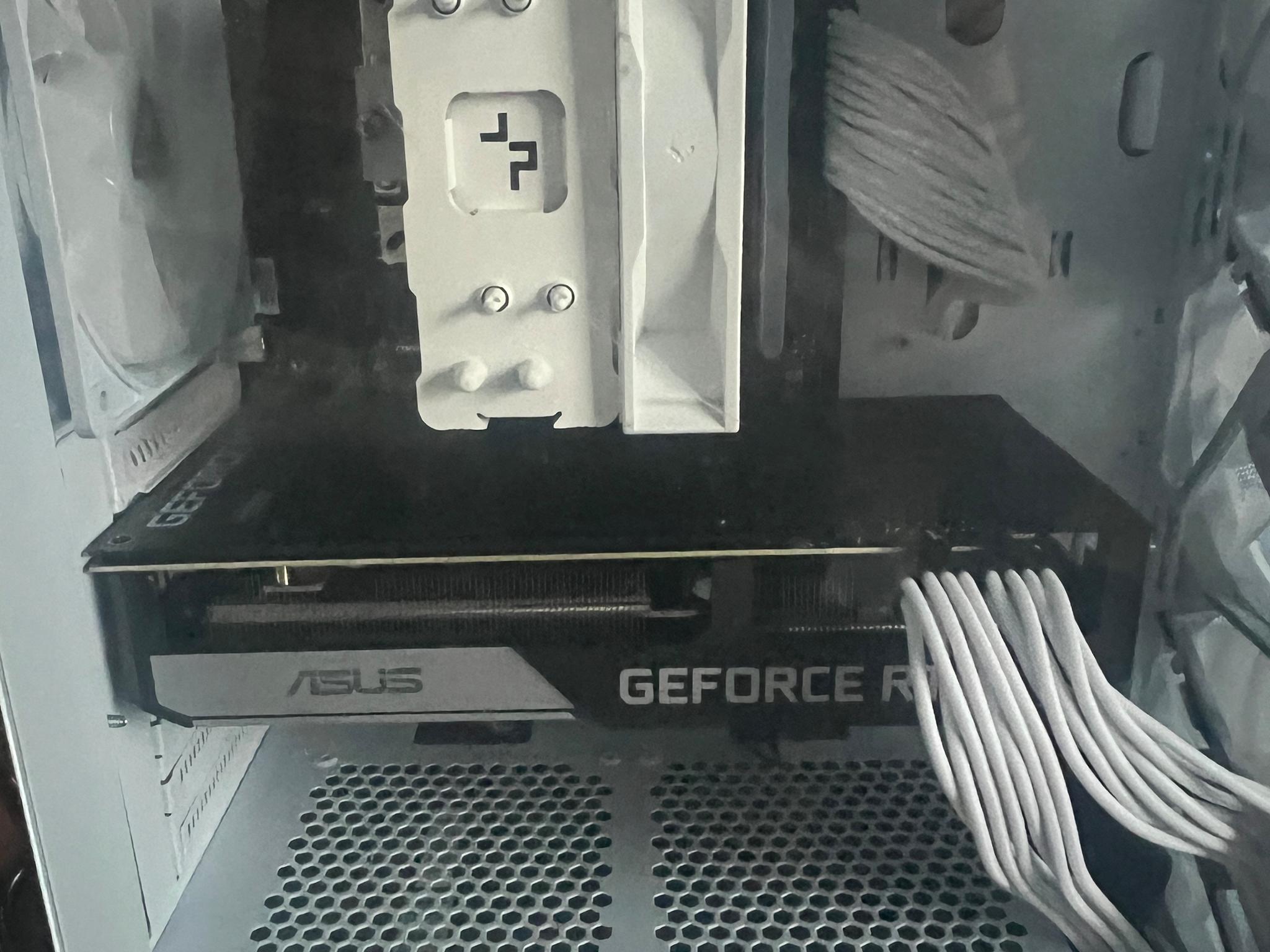 BLACK FRIDAY! RTX 3070| AMD 5600X| 32GB DDR RAM| 1TB