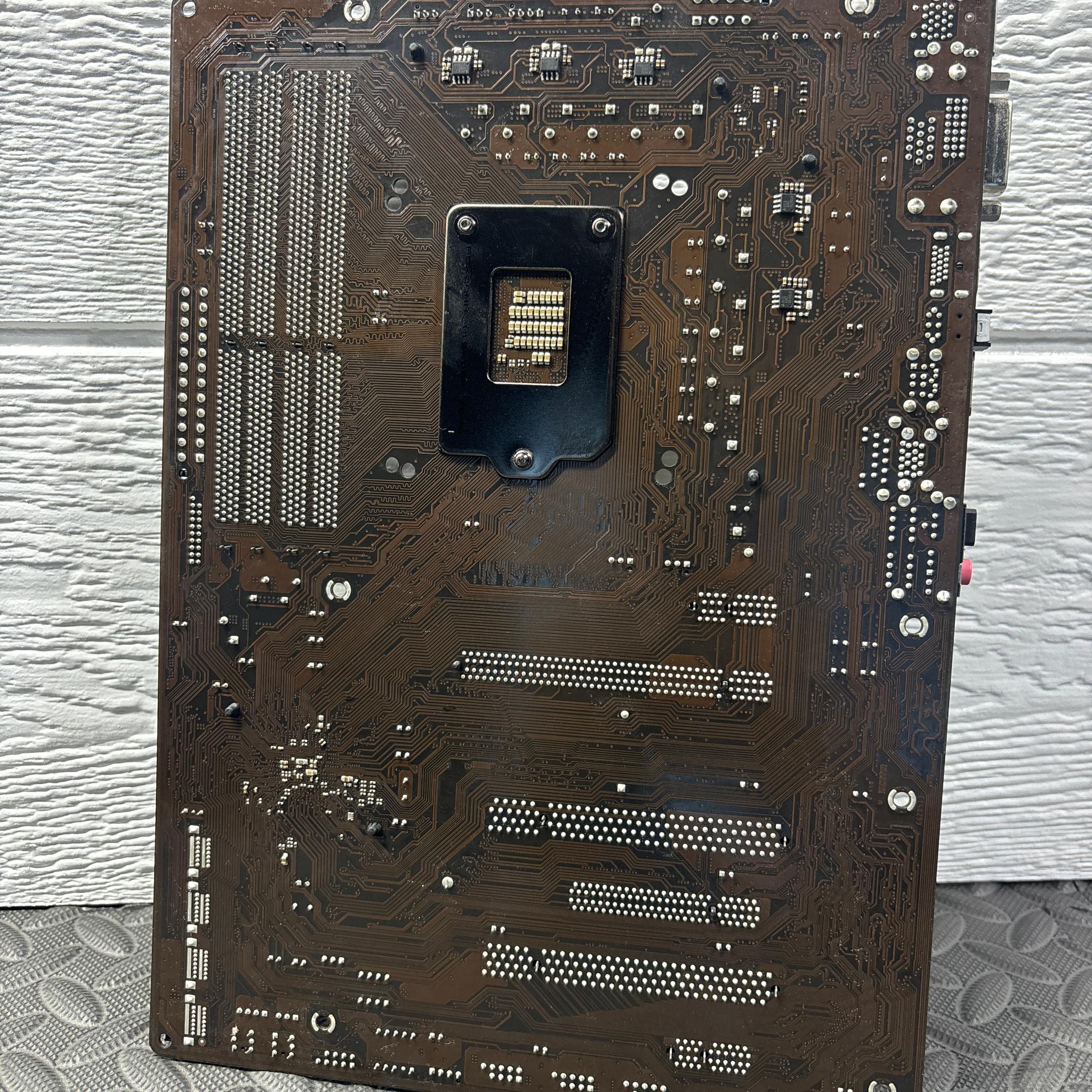 ASRock Z77 Extreme4 + Intel i5-3570K LGA1155 DDR3 (Tested Working)