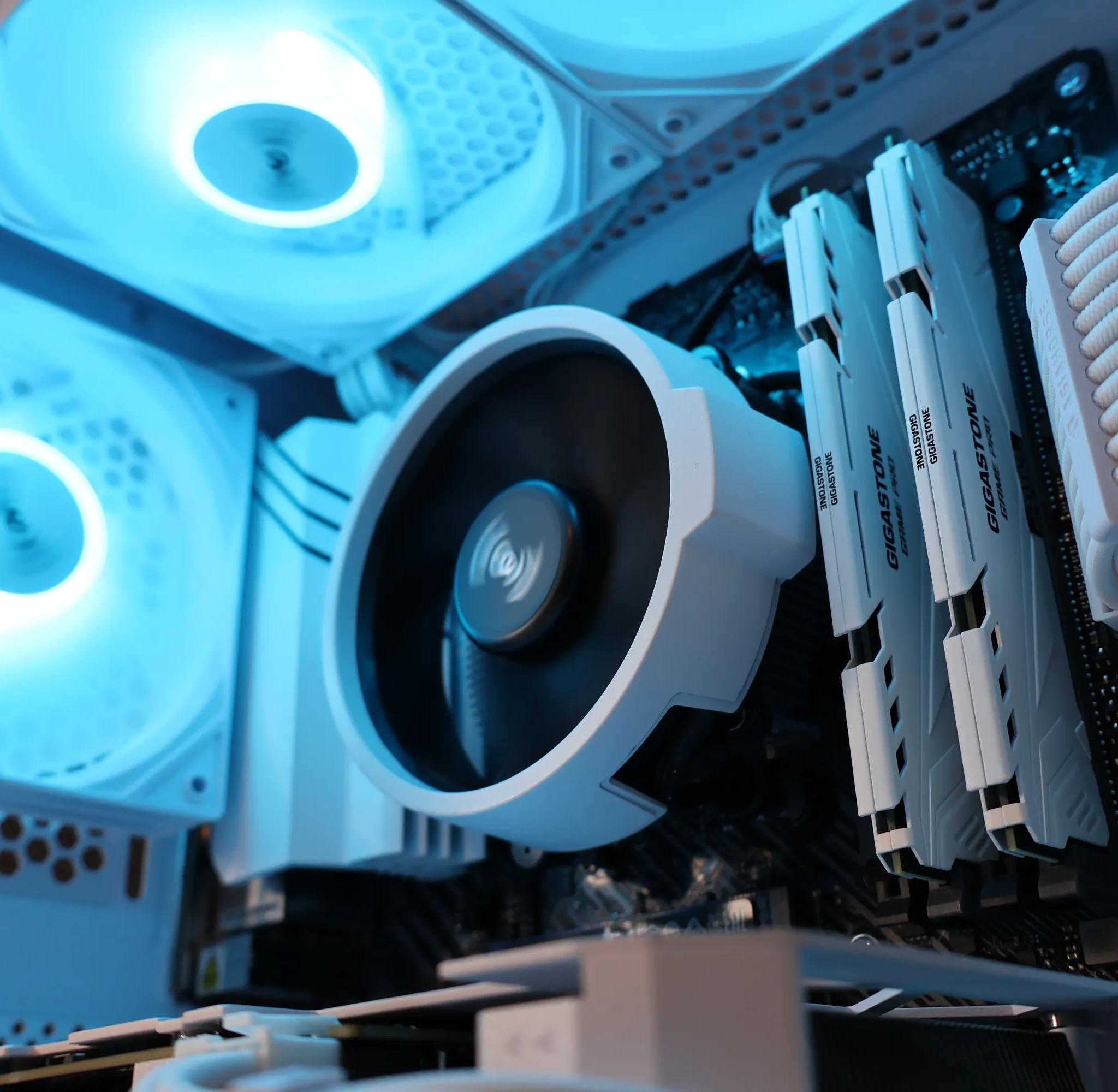 🧊FROSTED🧊 Gaming PC | AMD Ryzen 5 5500 | 32GB | RTX 4060 | 1TB SSD | Win11 PRO | Wi-Fi