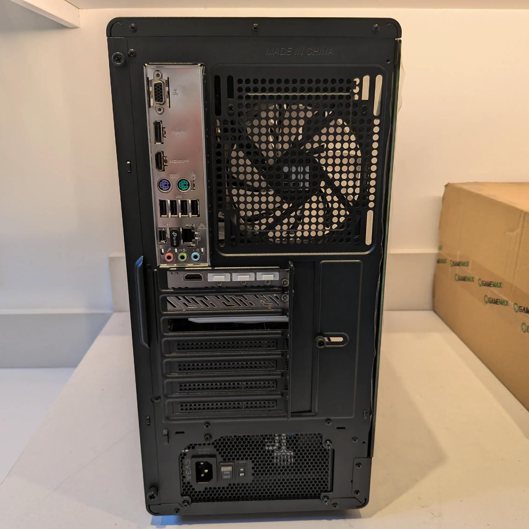 🌊 Cooled 🪵 Gaming PC - AMD Radeon RX 9070, Intel Core i7 12700KF, 32 GB RAM, 2 TB