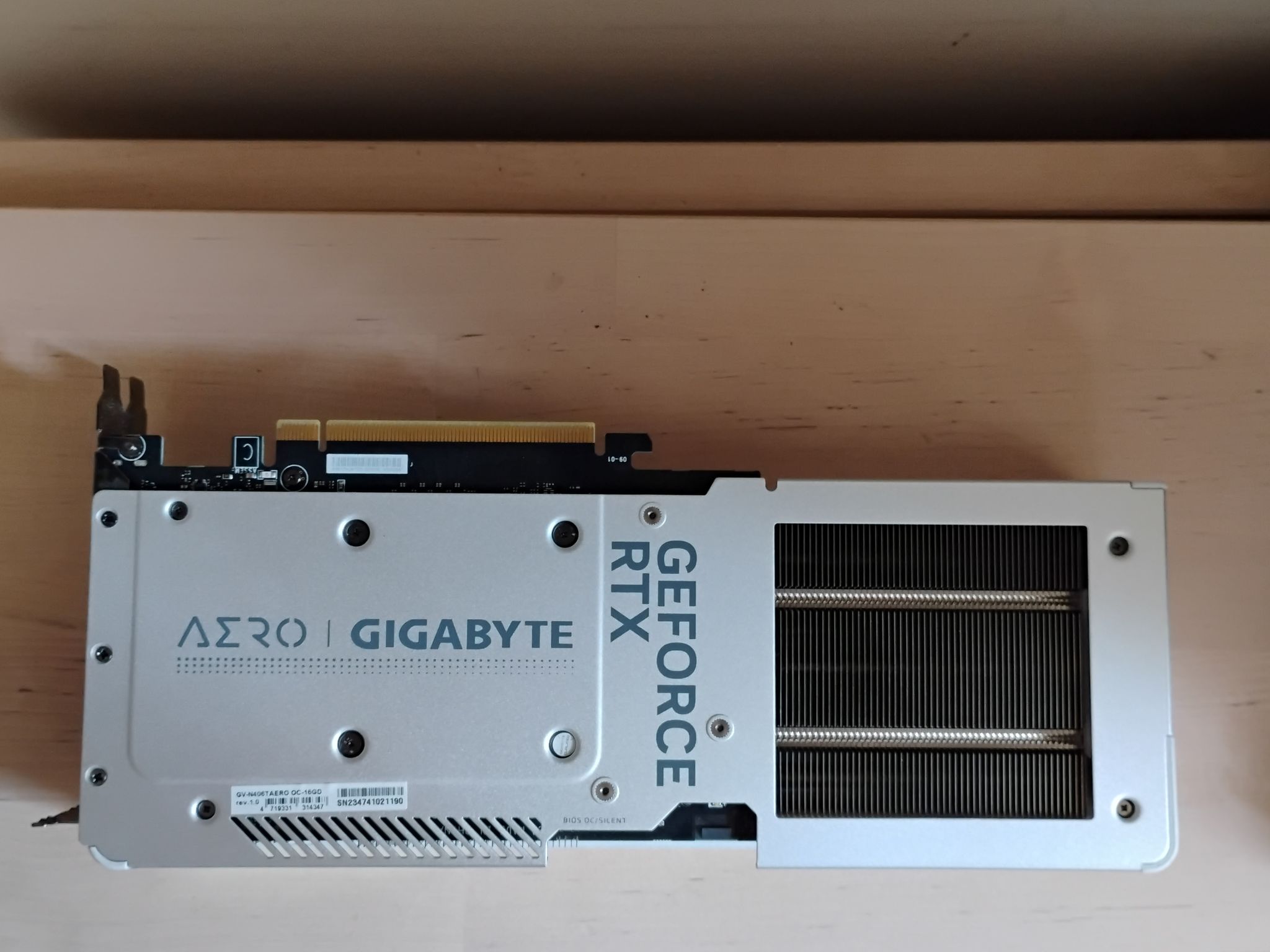 RTX 4060Ti 16gb Gigabyte Aero