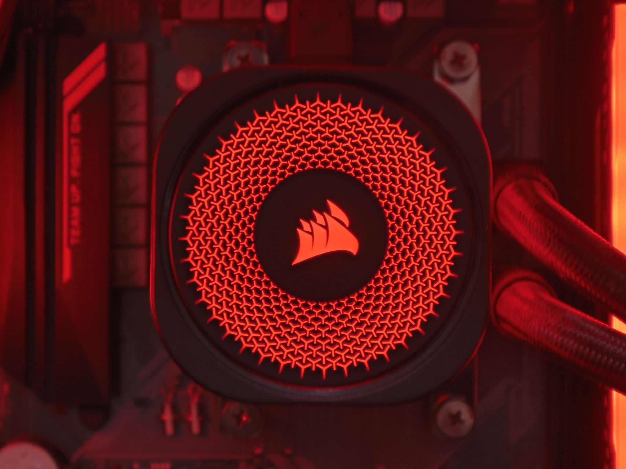 🔥 High-Performance Gaming PC – Ryzen 7 5800X | RX 6800 XT Red Devil | 32GB RGB