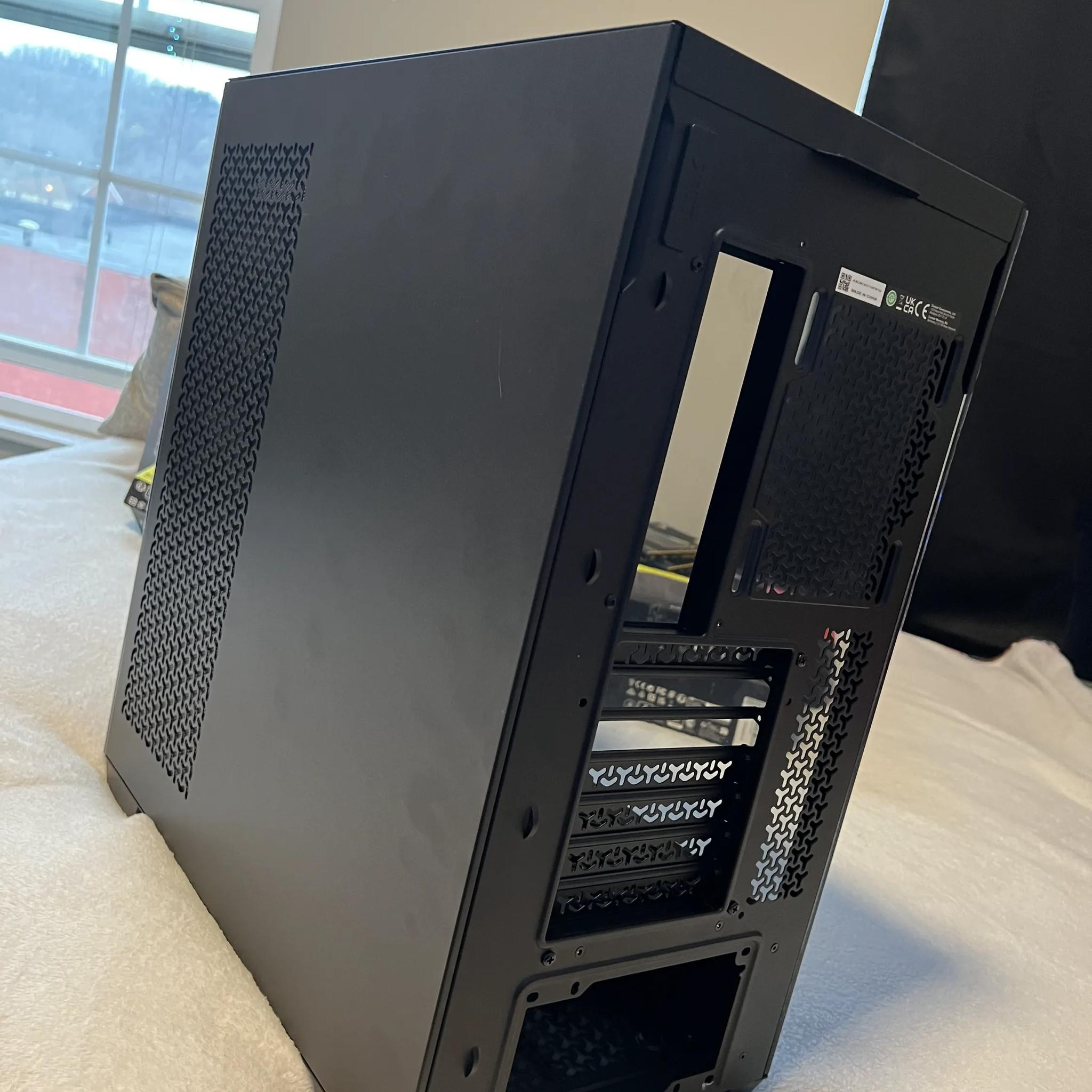Corsair 3500x ARGB Mid-Tower ATX