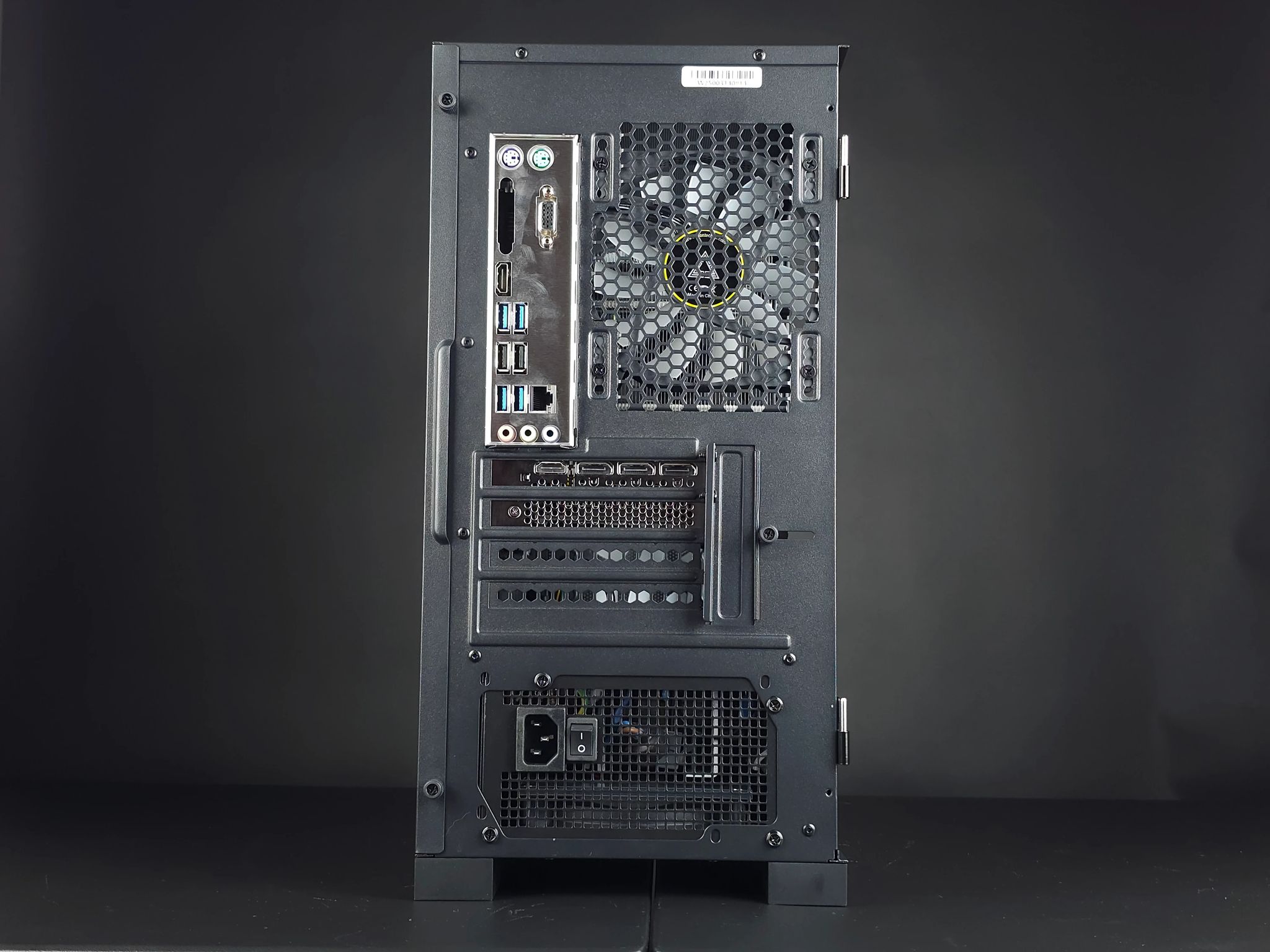 RTX 3060 12gb - Ryzen 5 3600 - 16gb 3200mhz DDR4 - 1 tb SSD - Windows 11 Pro - Gaming PC