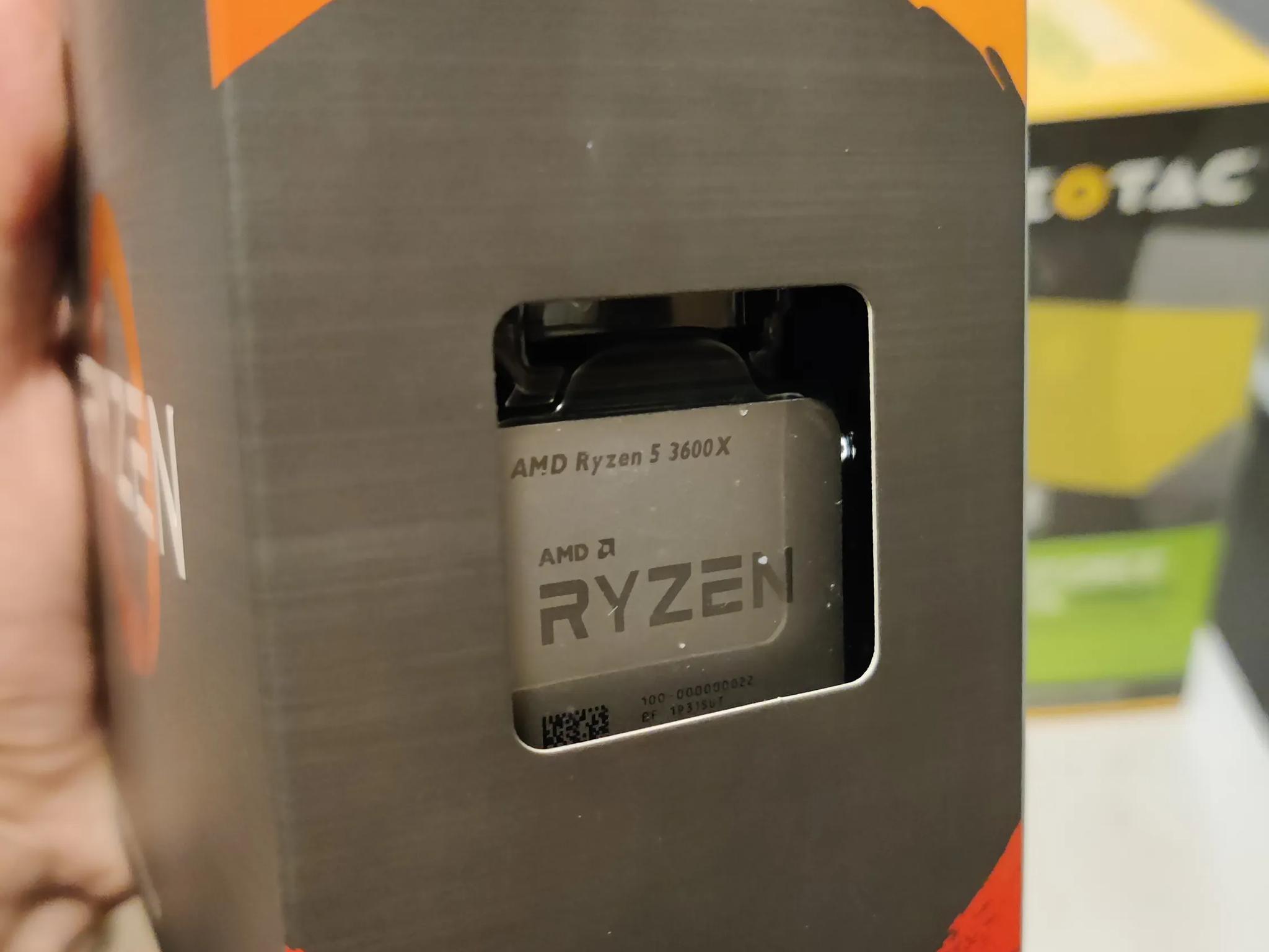 VERY GENTLY USED Ryzen 3600X (Never overclocked, only simple games)