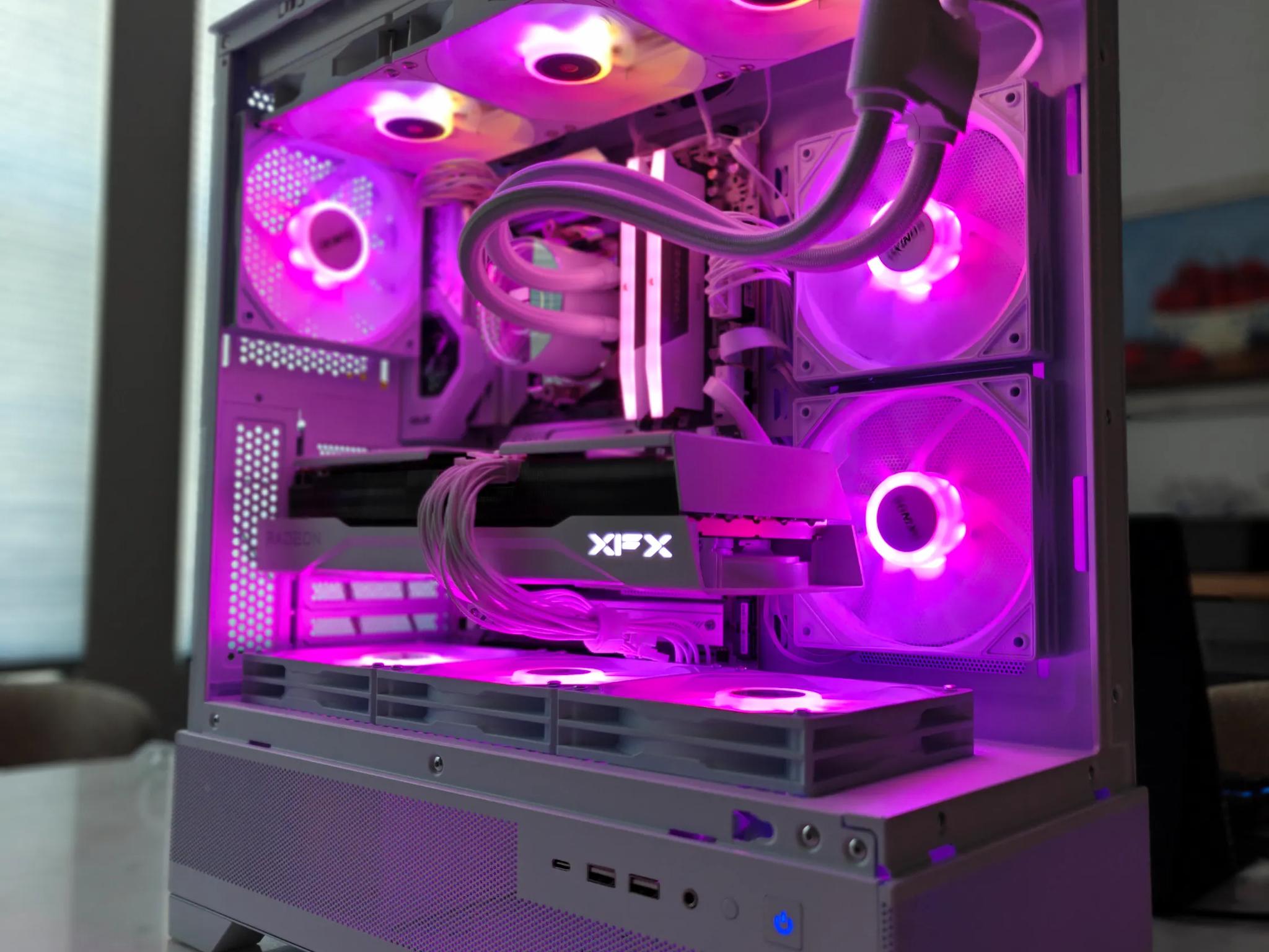 4K - 1440P - AMD Radeon RX 9070 XT - AMD Ryzen 7 7700X - 32GB DDR5 6000 - All White build