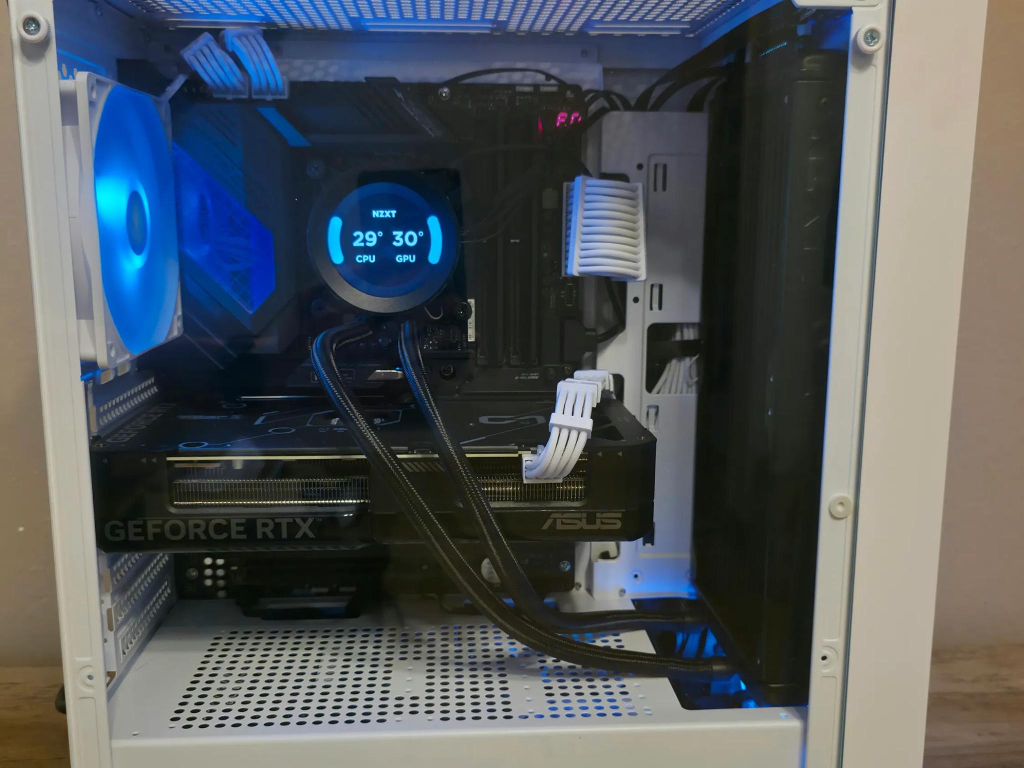 Premium White "Stormtrooper" Gaming PC | Intel i7-13700KF | RTX 4070 12GB | 32GB DDR5