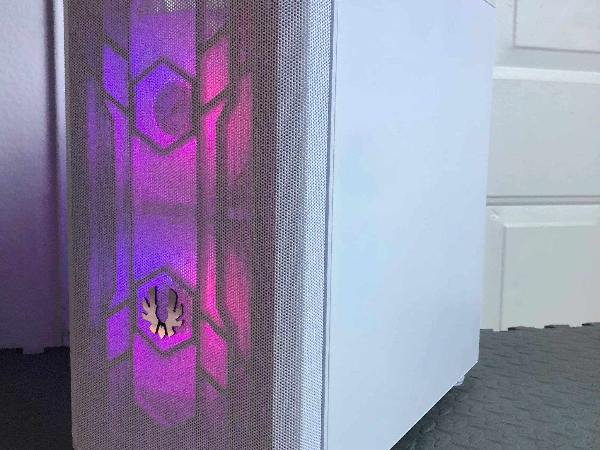 Gaming Beast Intel Core i5-13400 W/RTX 4070 All White Gaming PC