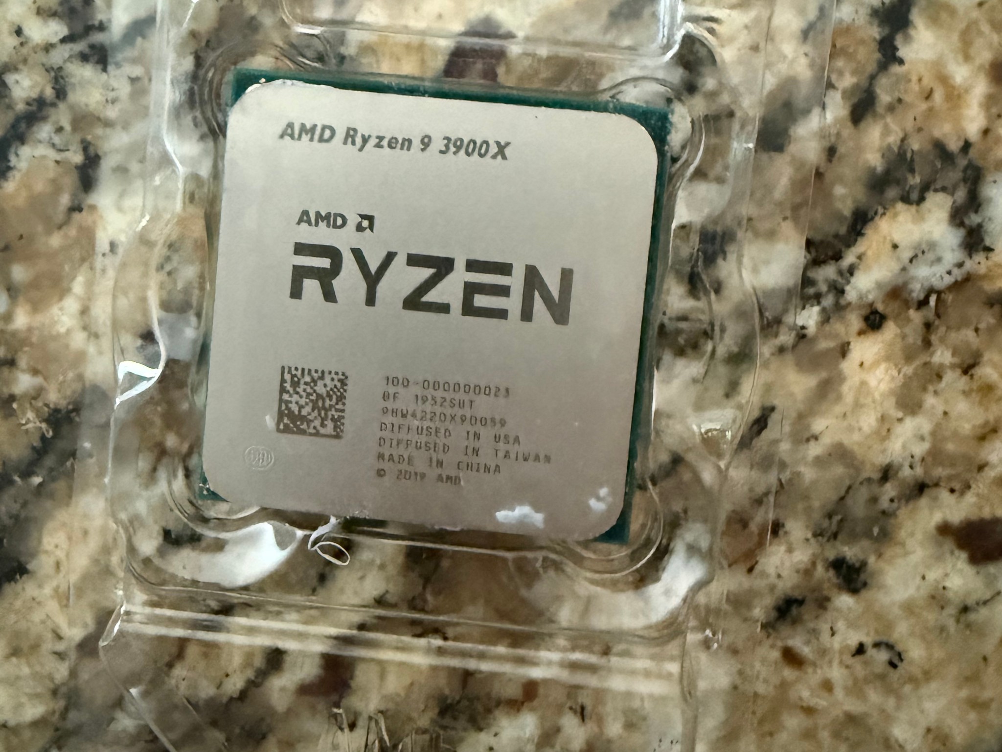 AMD Ryzen 9 3900X