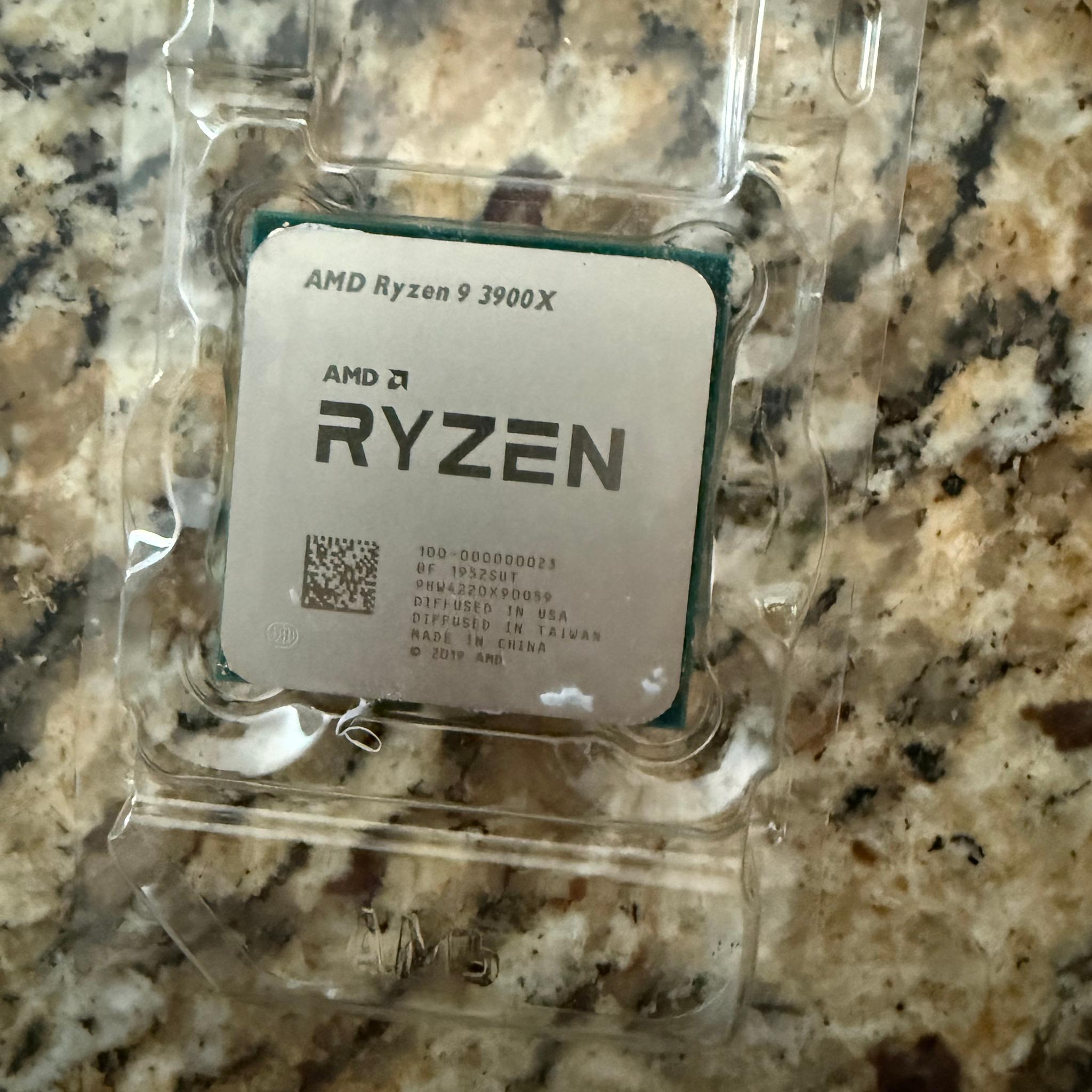 AMD Ryzen 9 3900X