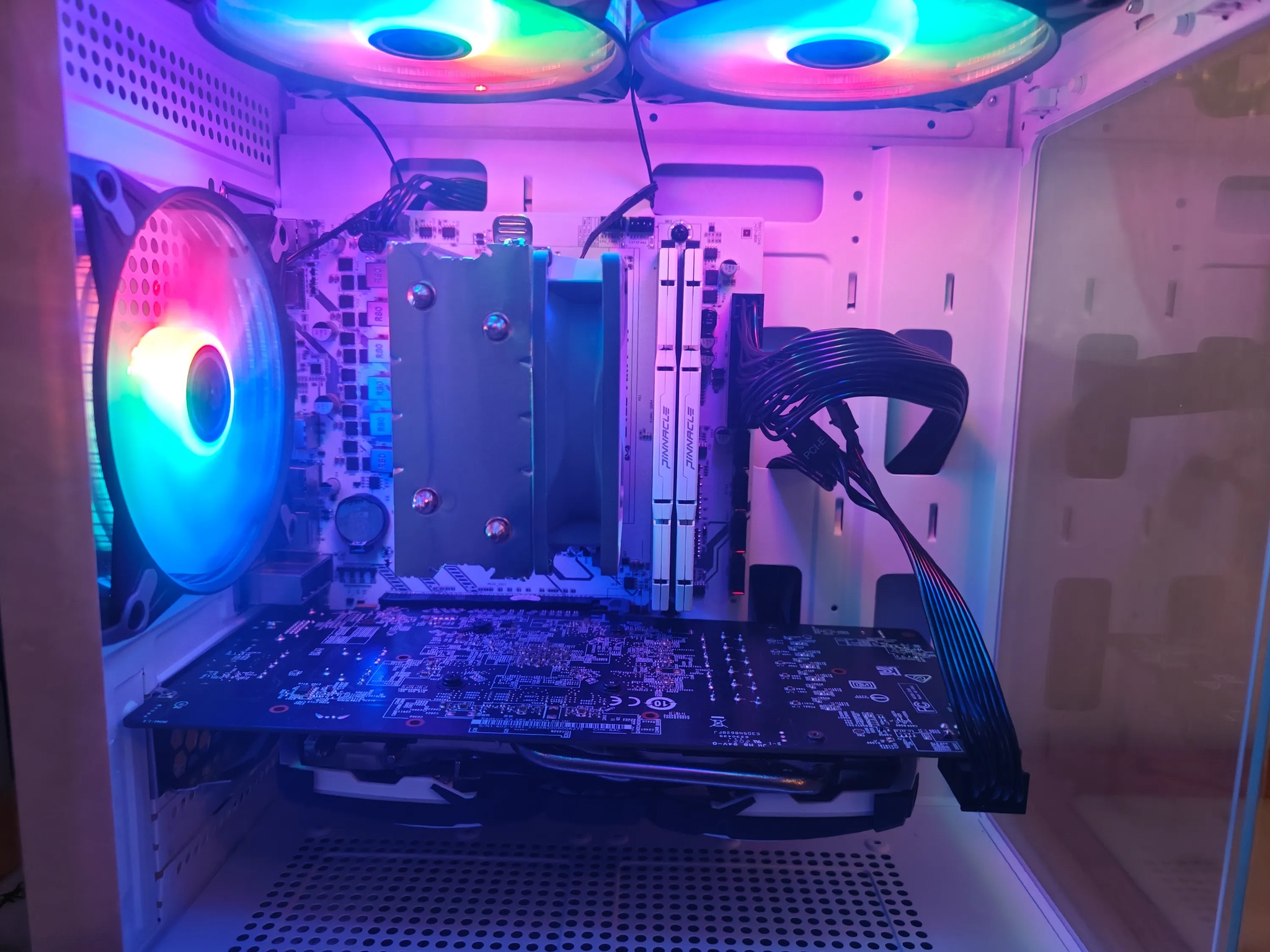 Iris Comet | RX 580 8GB | R5 2600 | 1TB NVMe SSD | 16GB DDR4 RAM | WiFi | Windows 11