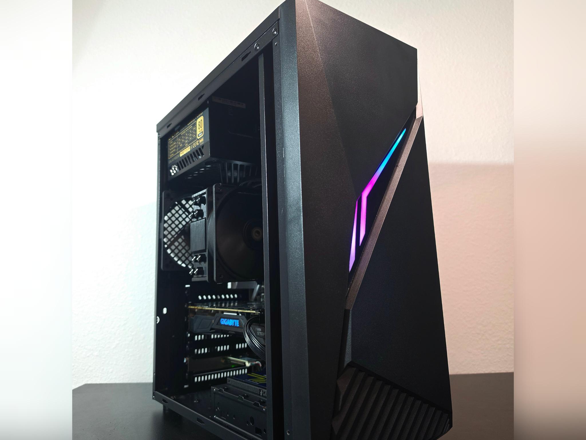 Budget Gaming PC / i7 6700k / GTX 1070 / 16GB DDR4 / 512GB SSD / Wi-Fi & BT