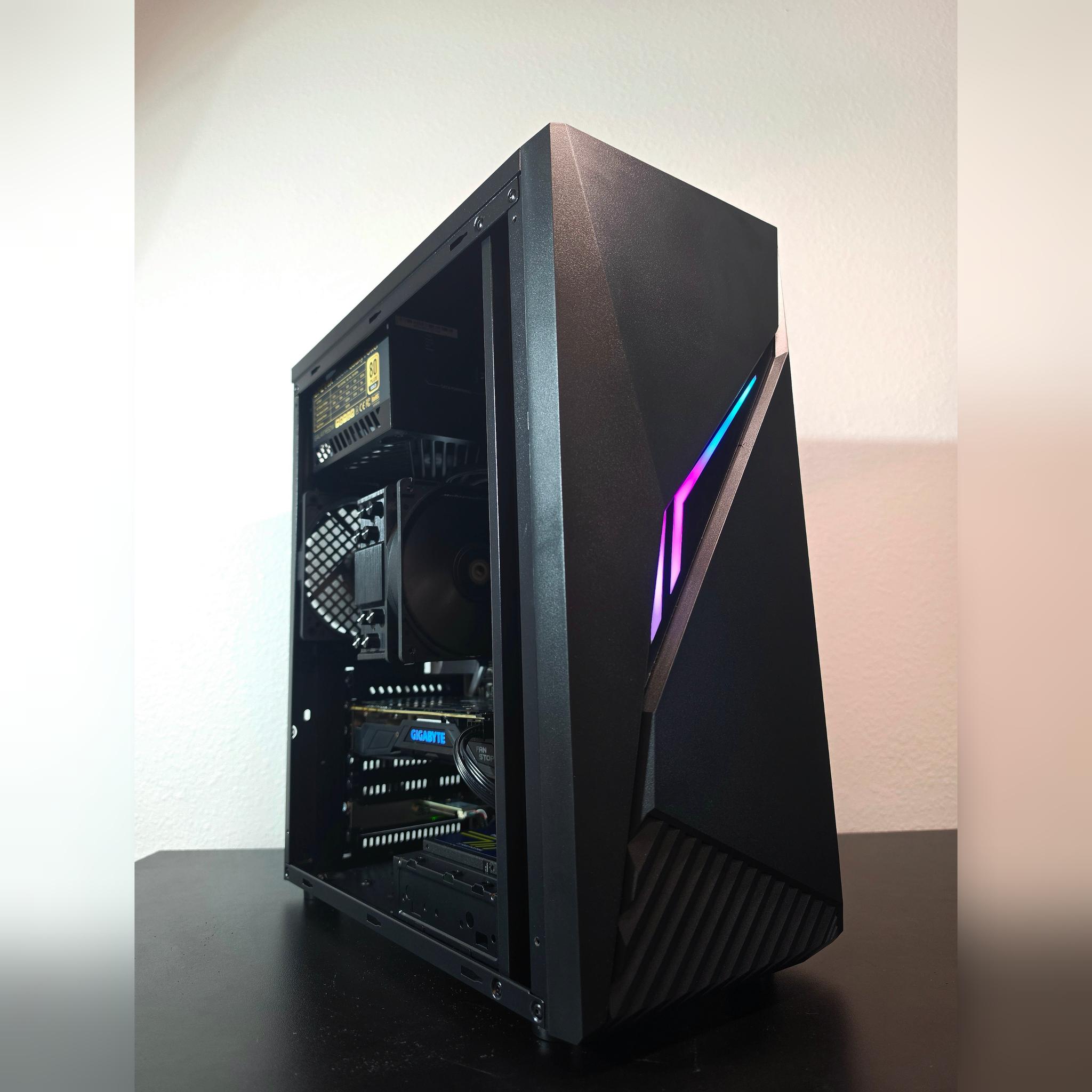 Budget Gaming PC / i7 6700k / GTX 1070 / 16GB DDR4 / 512GB SSD / Wi-Fi & BT