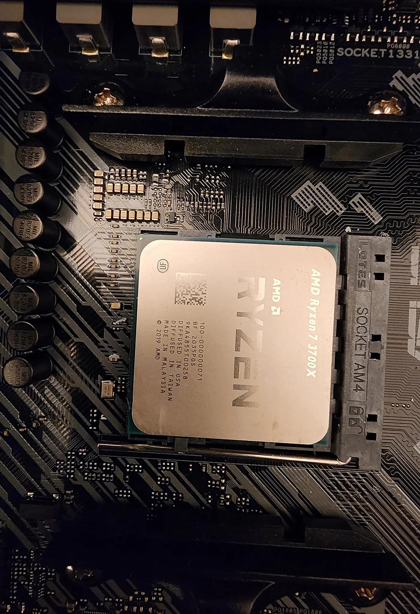 For Sale Used AMD Ryzen7 3700x like new