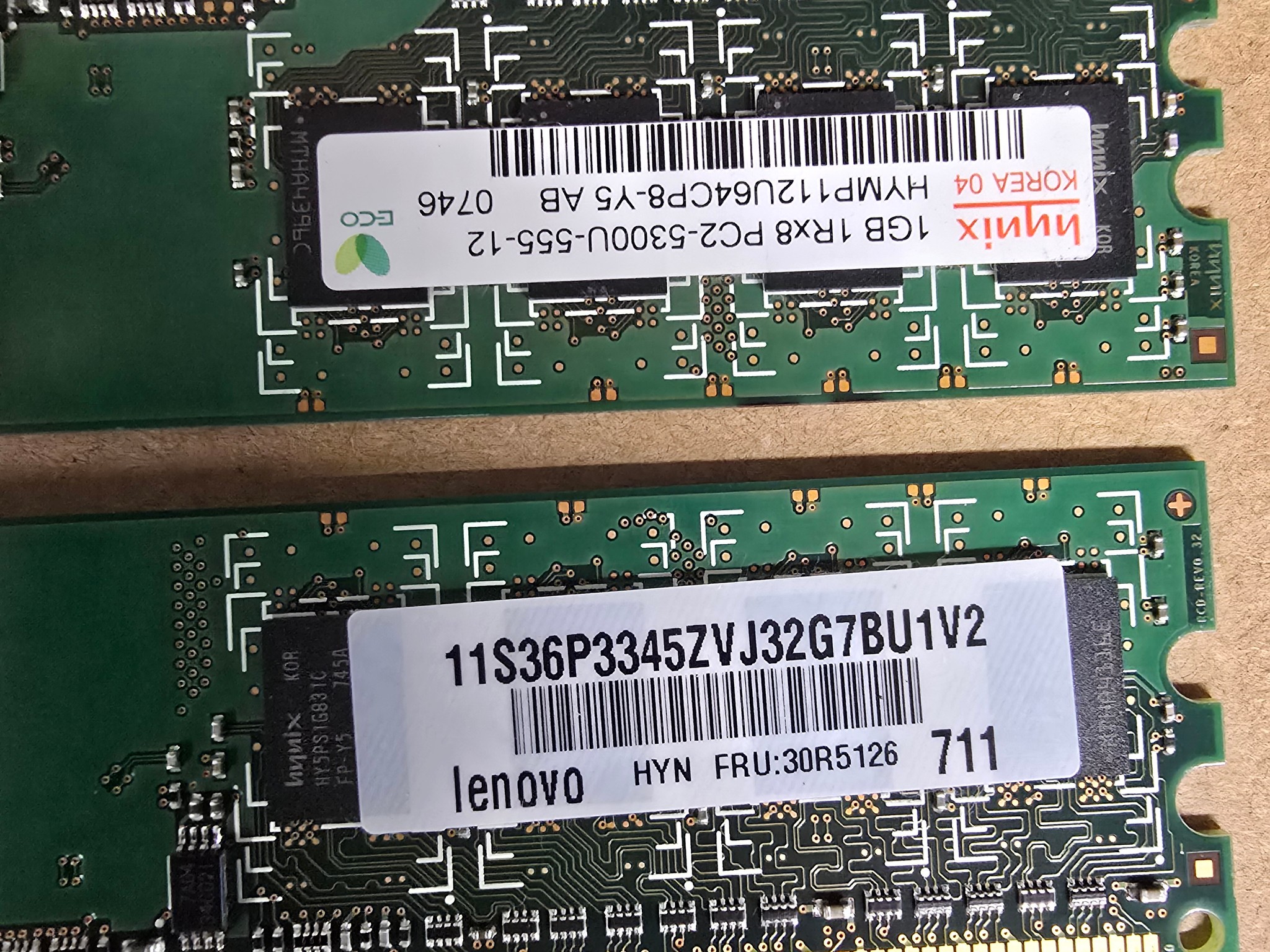 Hynix HYMP112U64CP8-Y5 AB-C PC2-5300 667MHZ 1GB x 2 DDR2 Memory 1Rx8 1GBx2 = 2GB