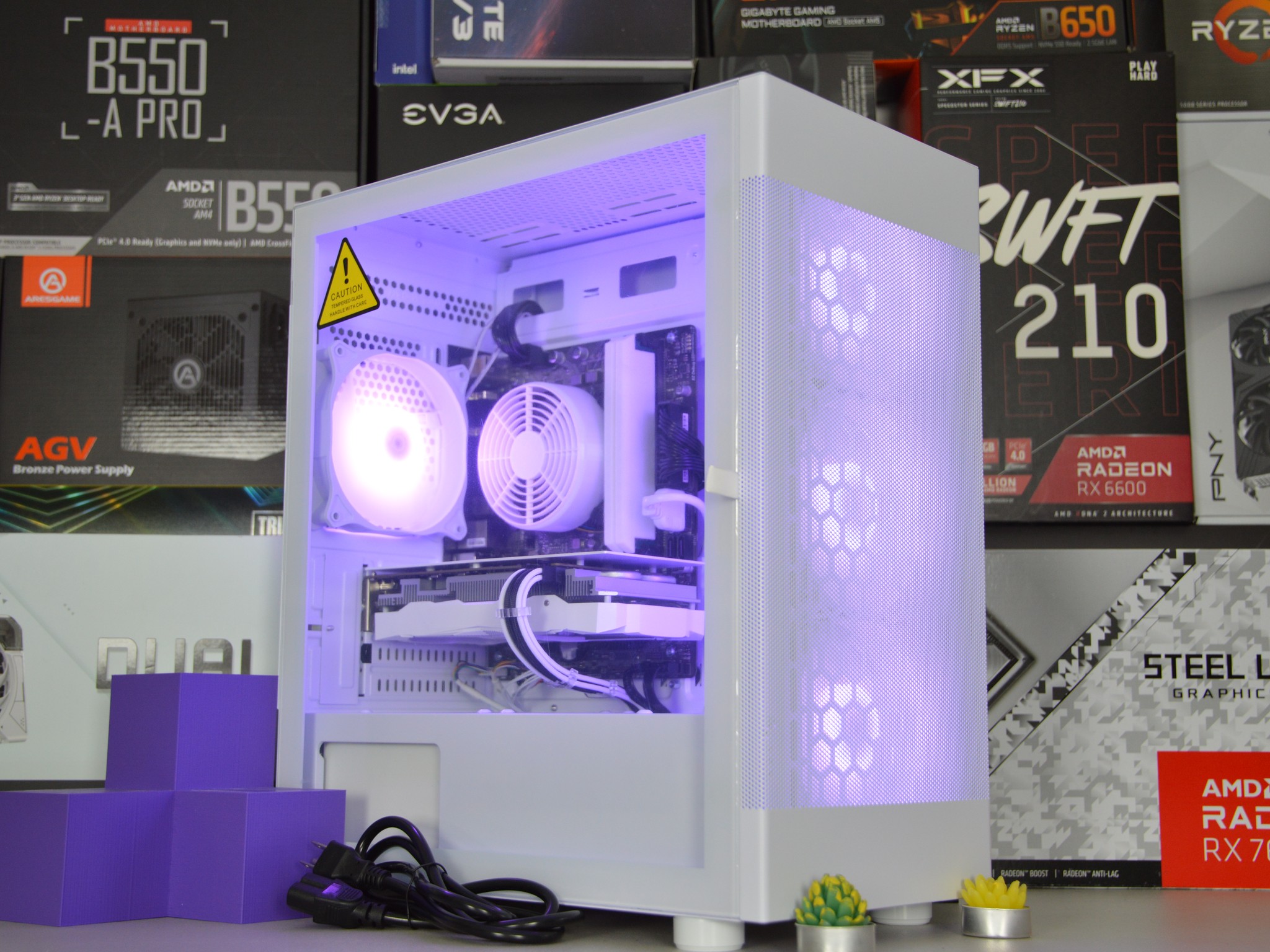 🧊🧊| RTX 2060 SUPER 6GB | INTEL i5-9500 | 16GB DDR4 RAM | 256 GB SSD + 1 TB HDD | Ice Box |