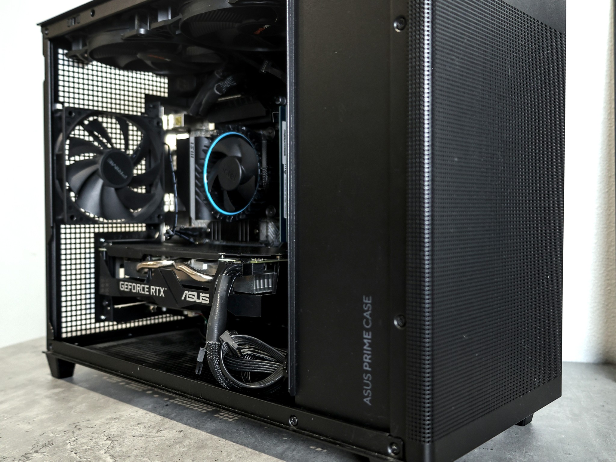 1080p/1440p Compact Gaming PC  | Intel 5 12400 + RTX 5060