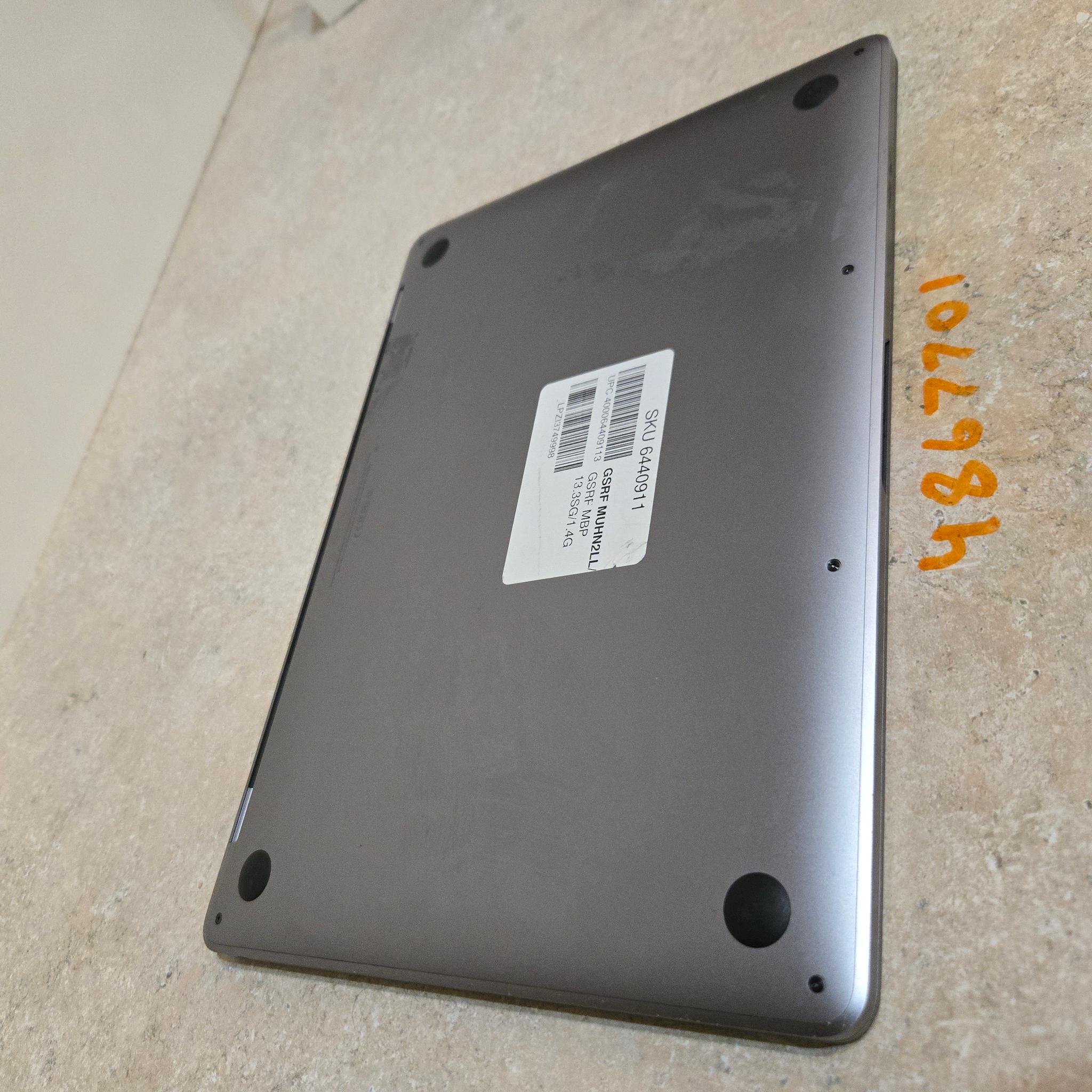 Apple Macbook Pro 13 Inch Laptop - 2019 - intel i5 - 128GB SSD - Model A2159