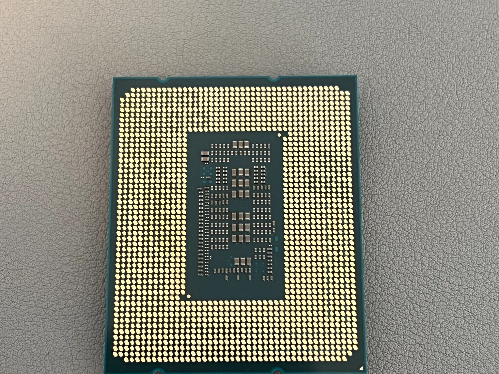 Intel i7-12700T