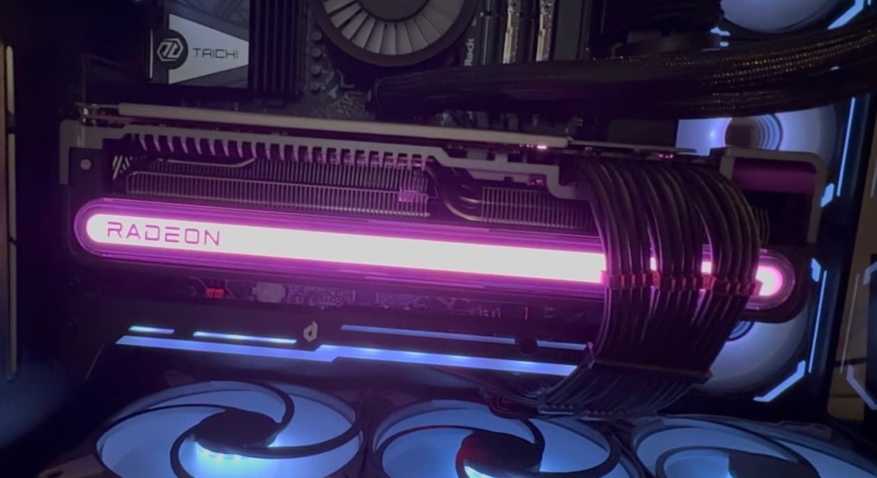 SAPPHIRE NITRO+ Radeon RX 7900 XTX