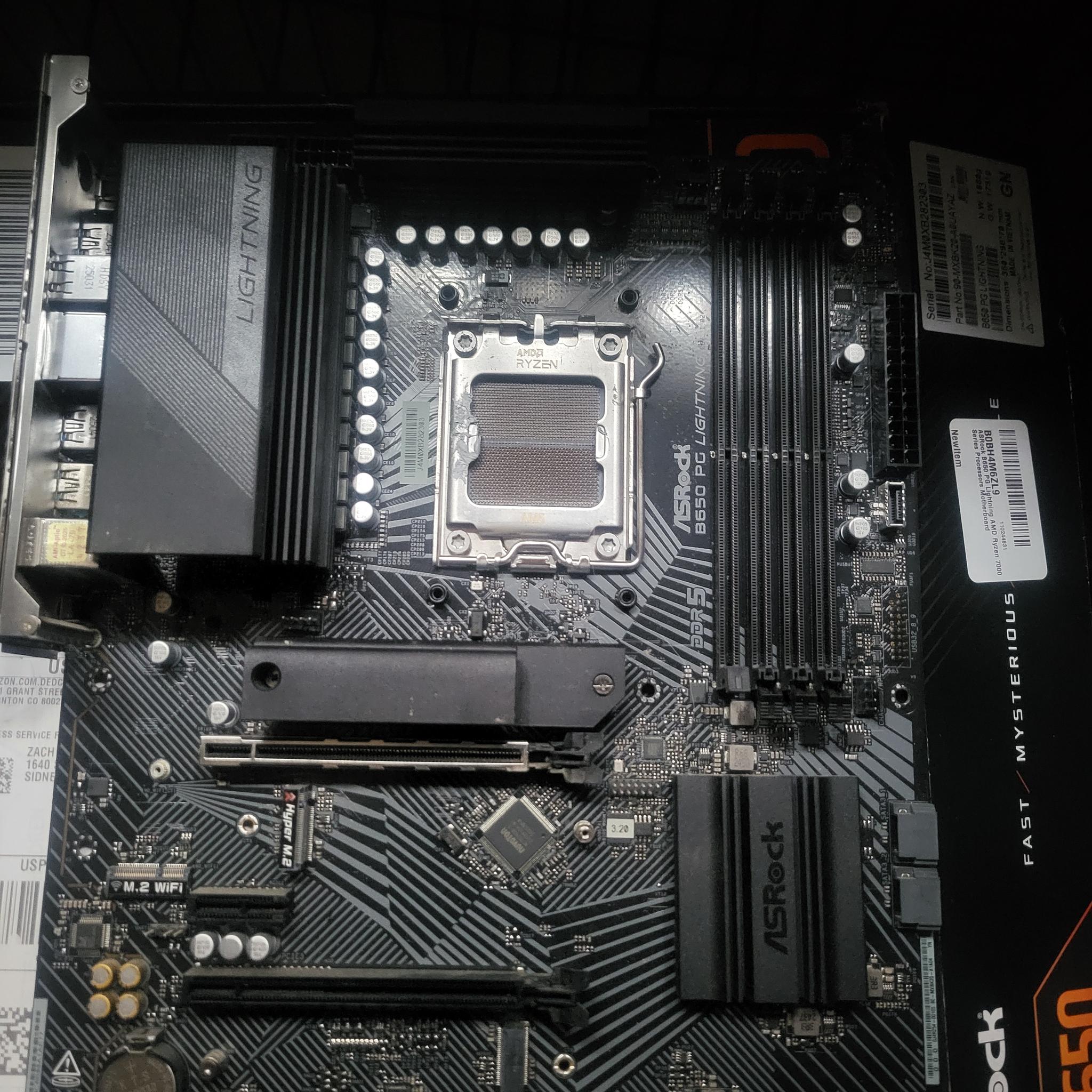 b650 AM5 motherboard