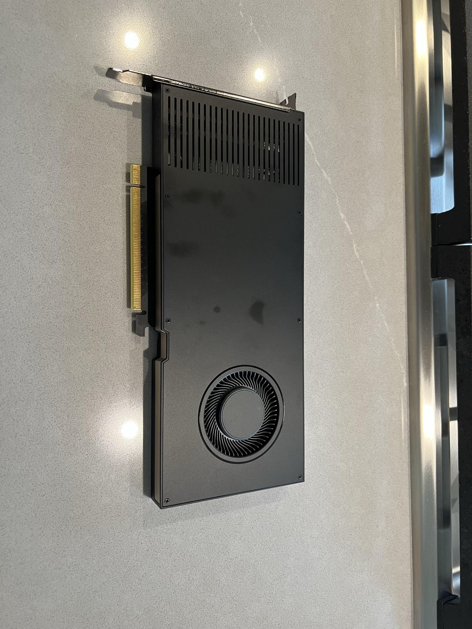 LENOVO NVIDIA RTX A4000 16GB GDDR6 Graphics Card