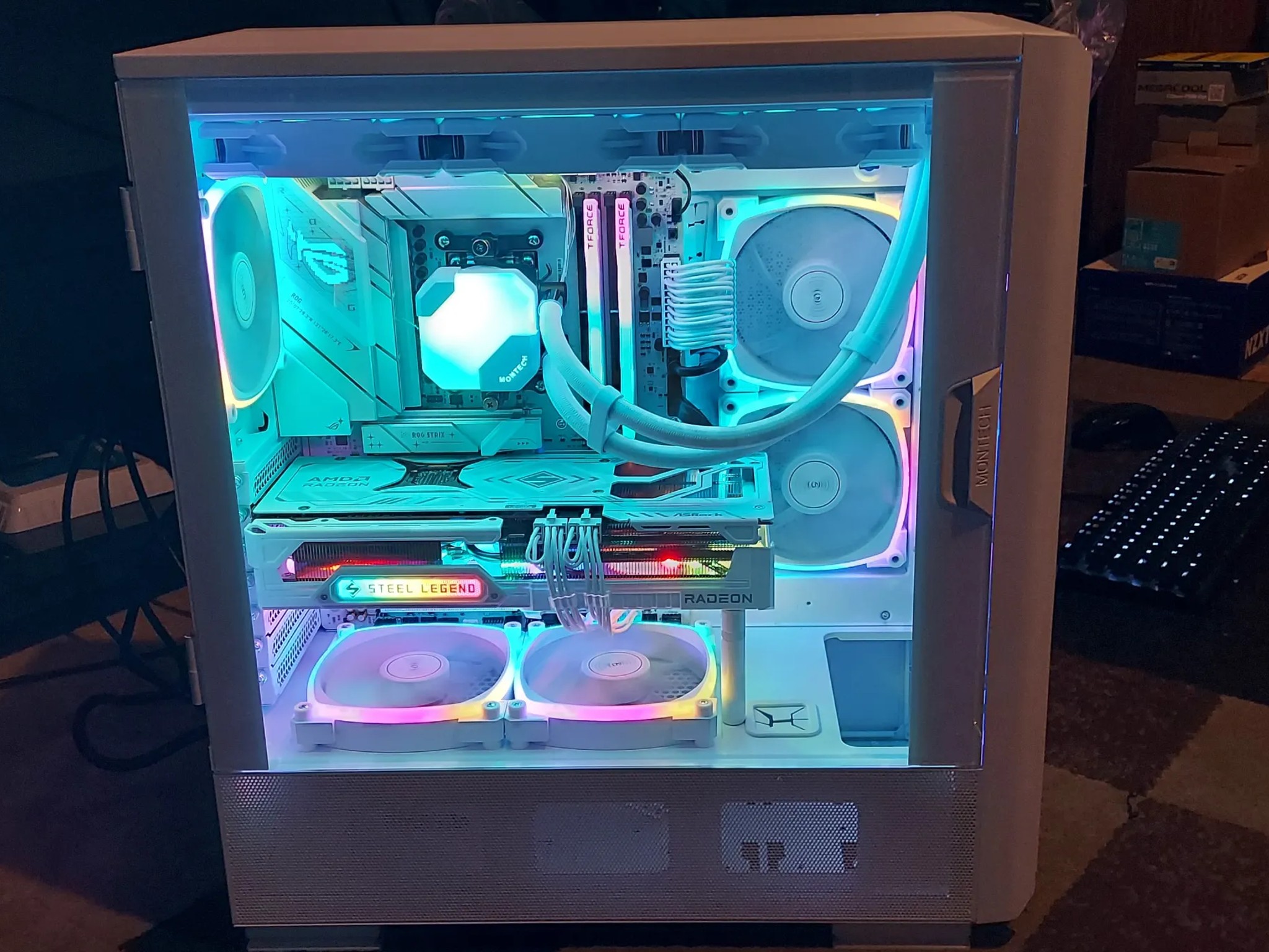 9800X3D/9070XT White Gaming PC