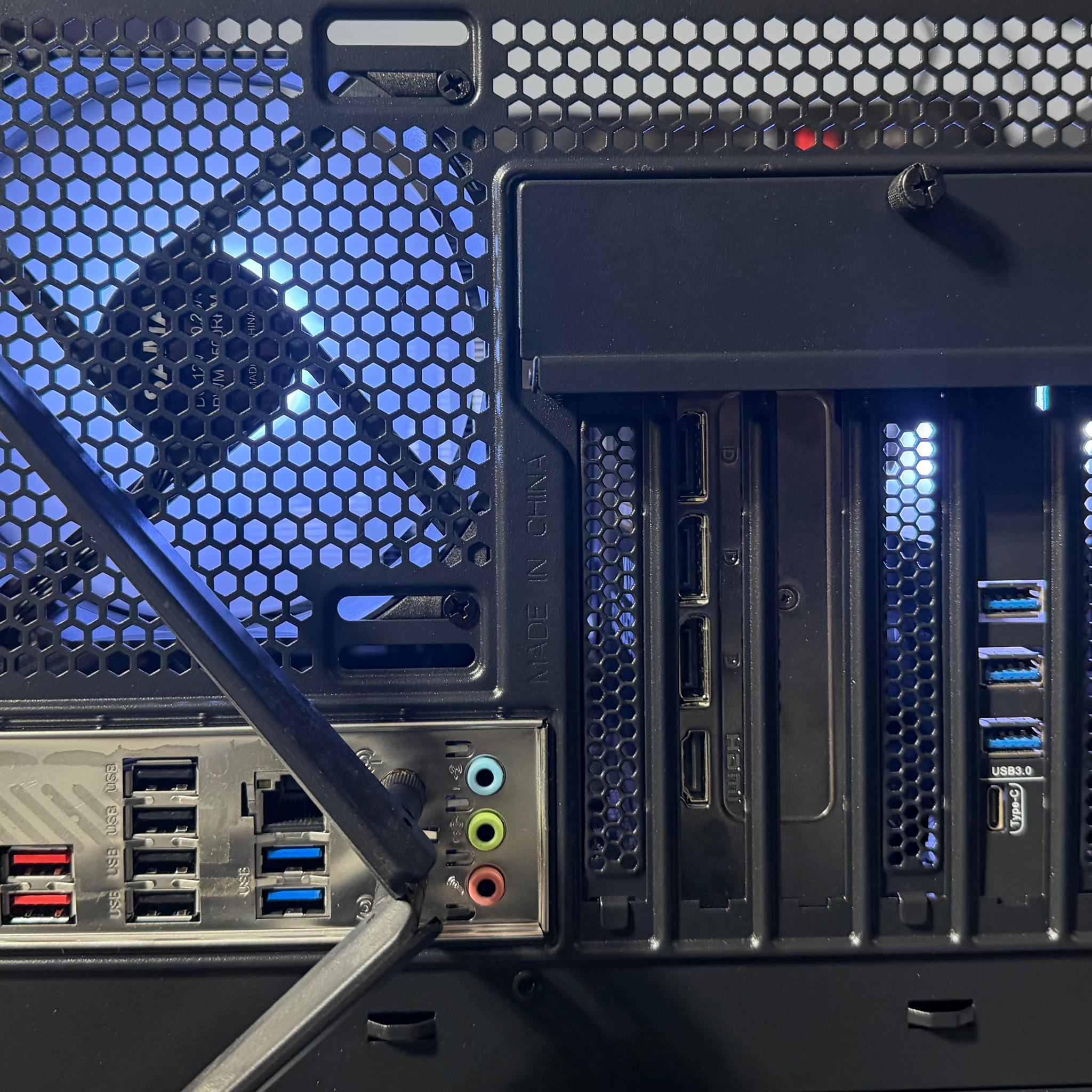 NIGHTFALL 5070 | Ryzen 7 8700F | RTX 5070 | 32GB DDR5 | 4TB SSD use to be a workstation OR gamer