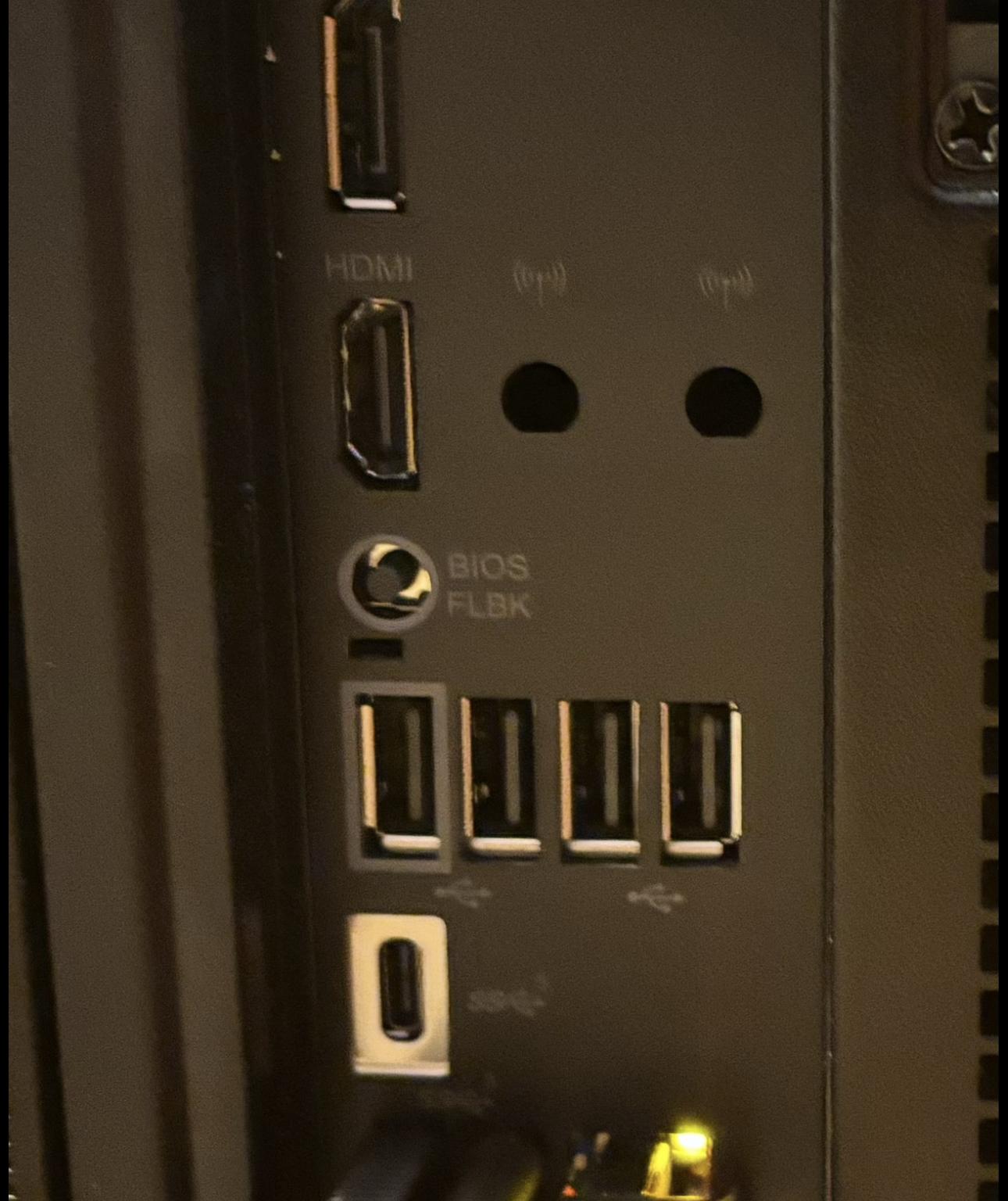 Clean Black, no frills gaming PC, Ryzen 7 7700X, RX 6700XT 12GB, 32GB ddr5