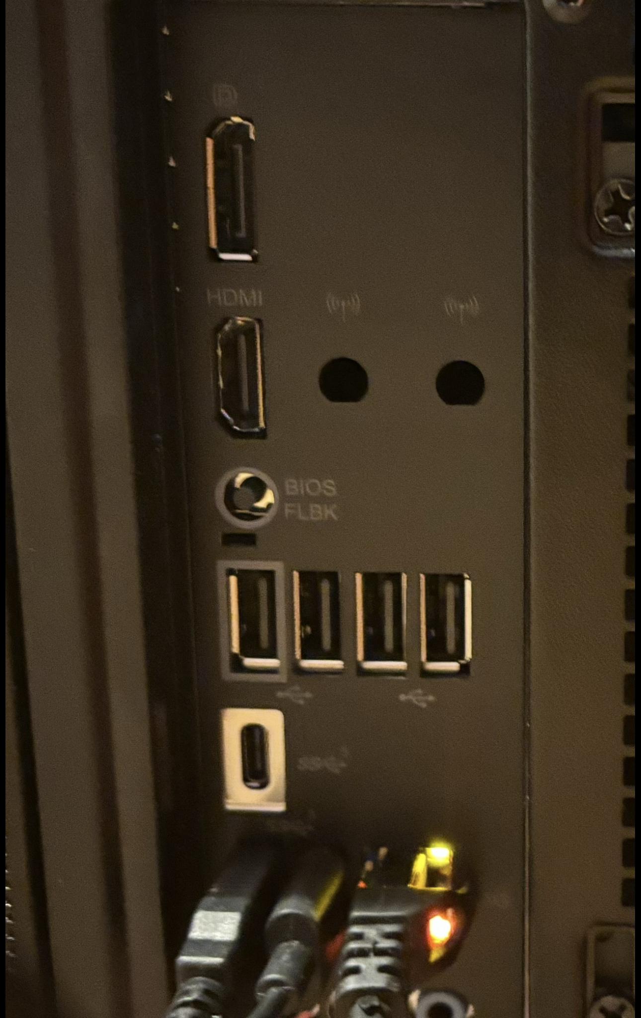 Clean Black, no frills gaming PC, Ryzen 7 7700X, RX 6700XT 12GB, 32GB ddr5
