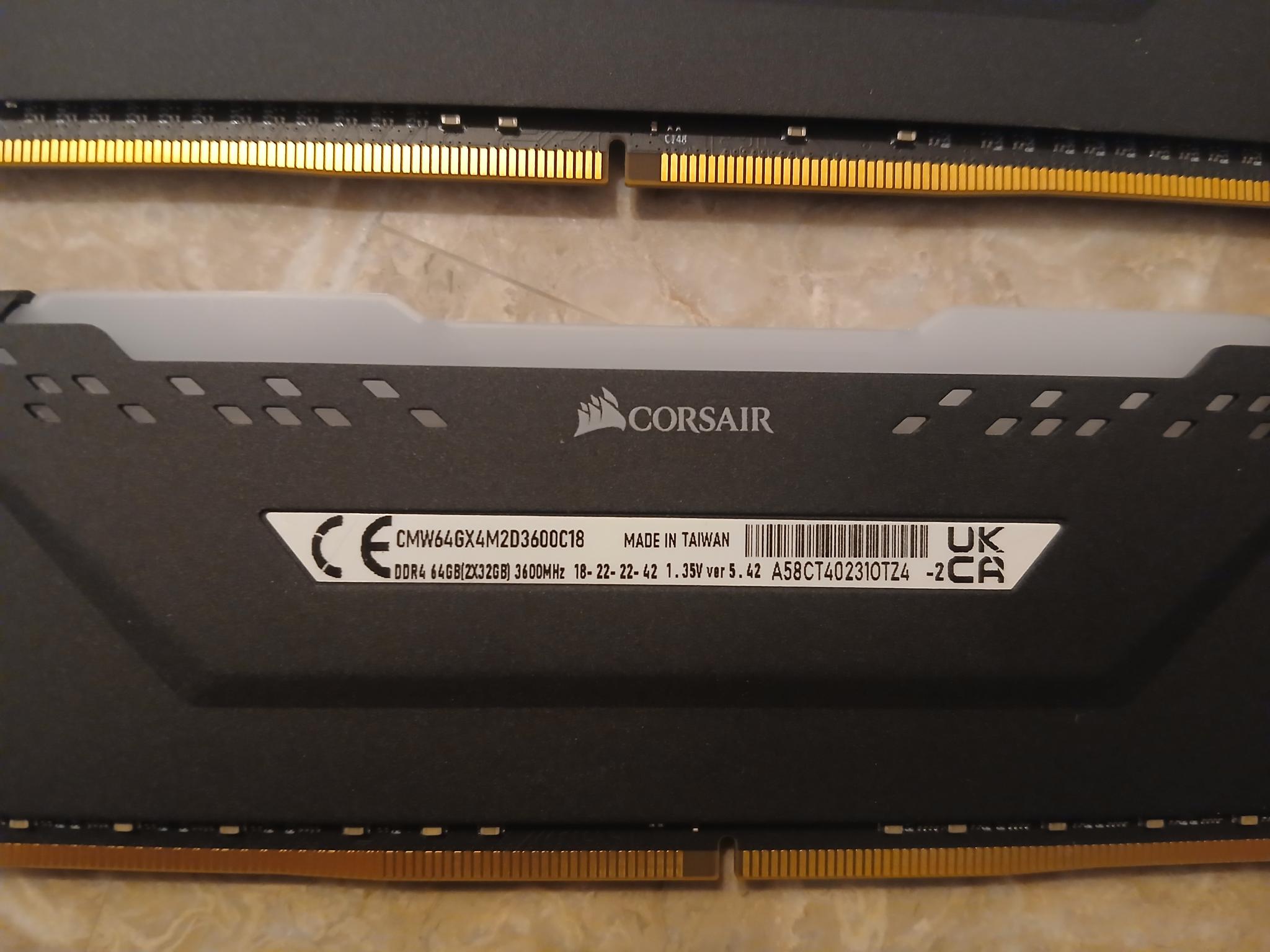 CORSAIR VENGEANCE RGB PRO DDR4 RAM 64GB (2x32GB) 3600MHz CL18