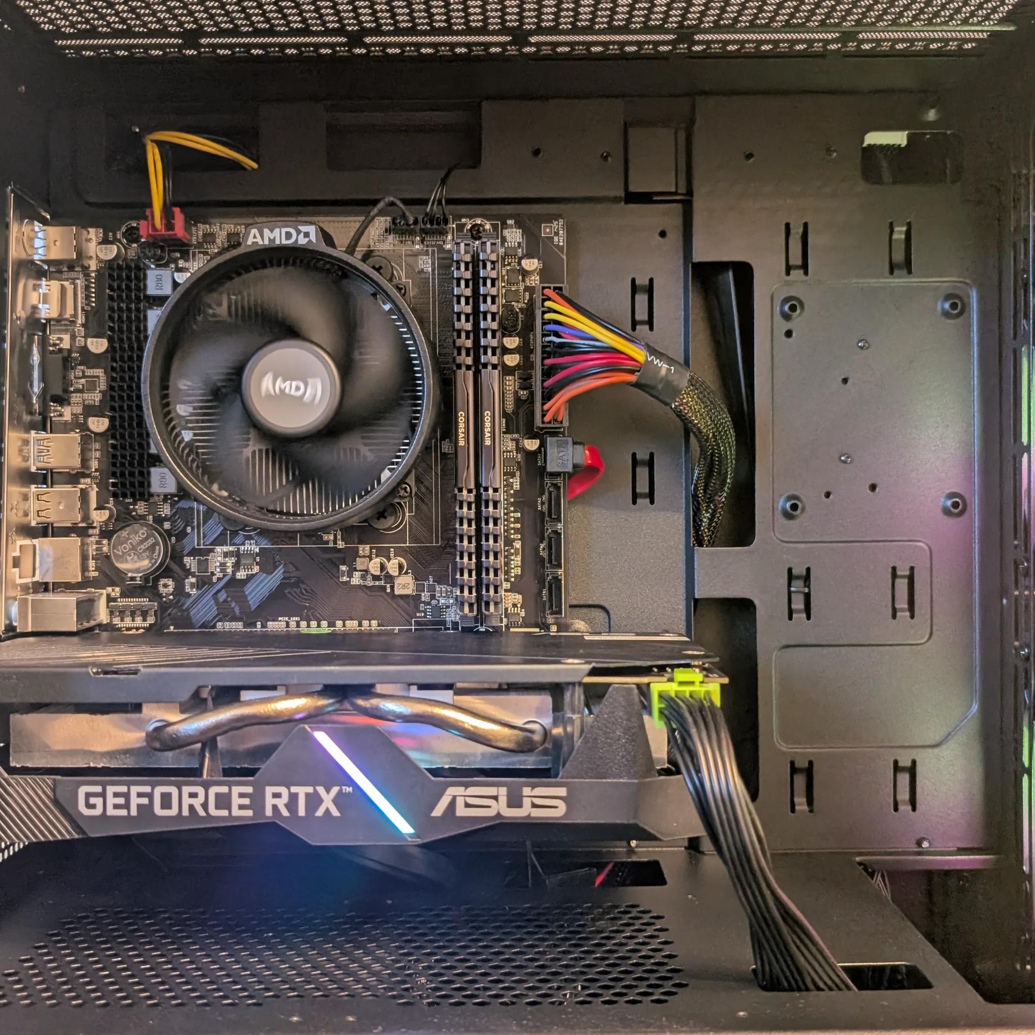 Ryzen 5 4500 | RTX 2060 | 16GB DDR4 | 512GB SSD | Wi-Fi | Win 11 | 1080p Gaming