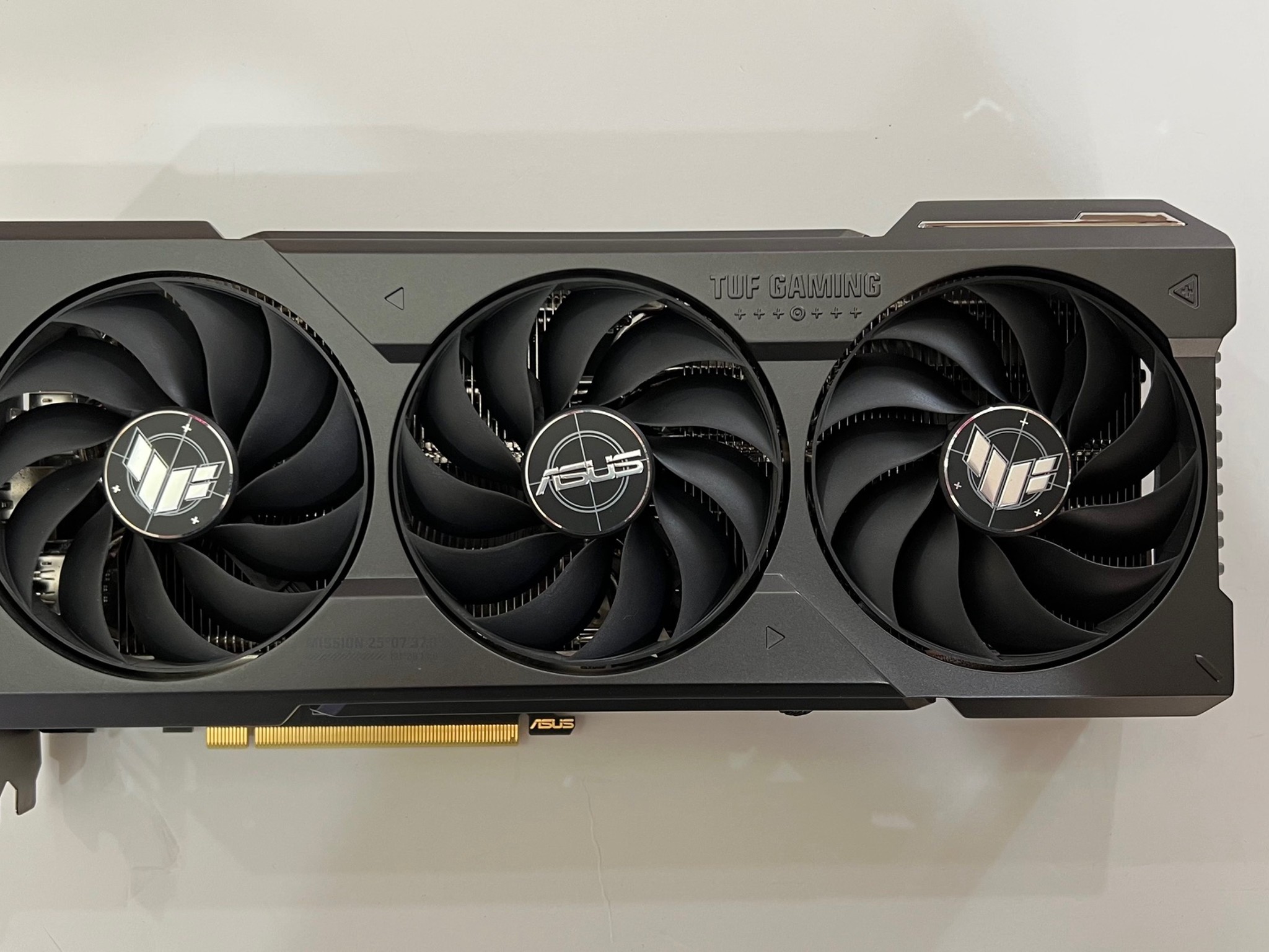 ASUS TUF 4070TI-O12G-GAMING NVIDIA GeForce RTX 4070 Ti 12 GB GDDR6X