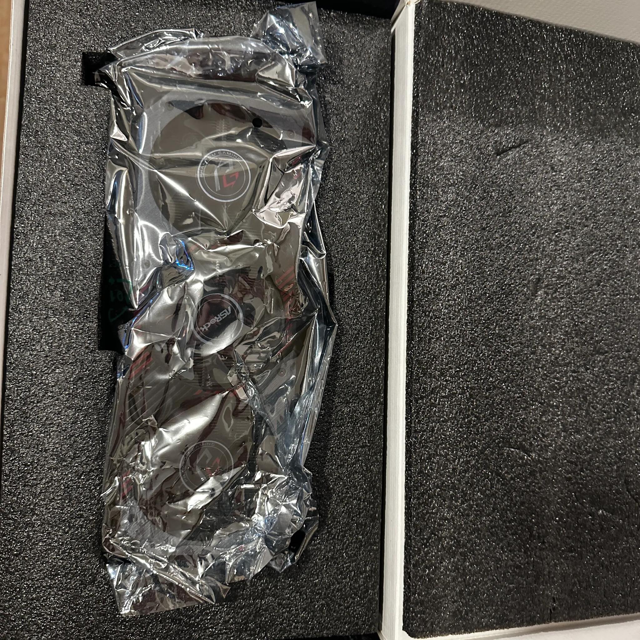 ASRock Phantom Gaming Radeon 5700XT