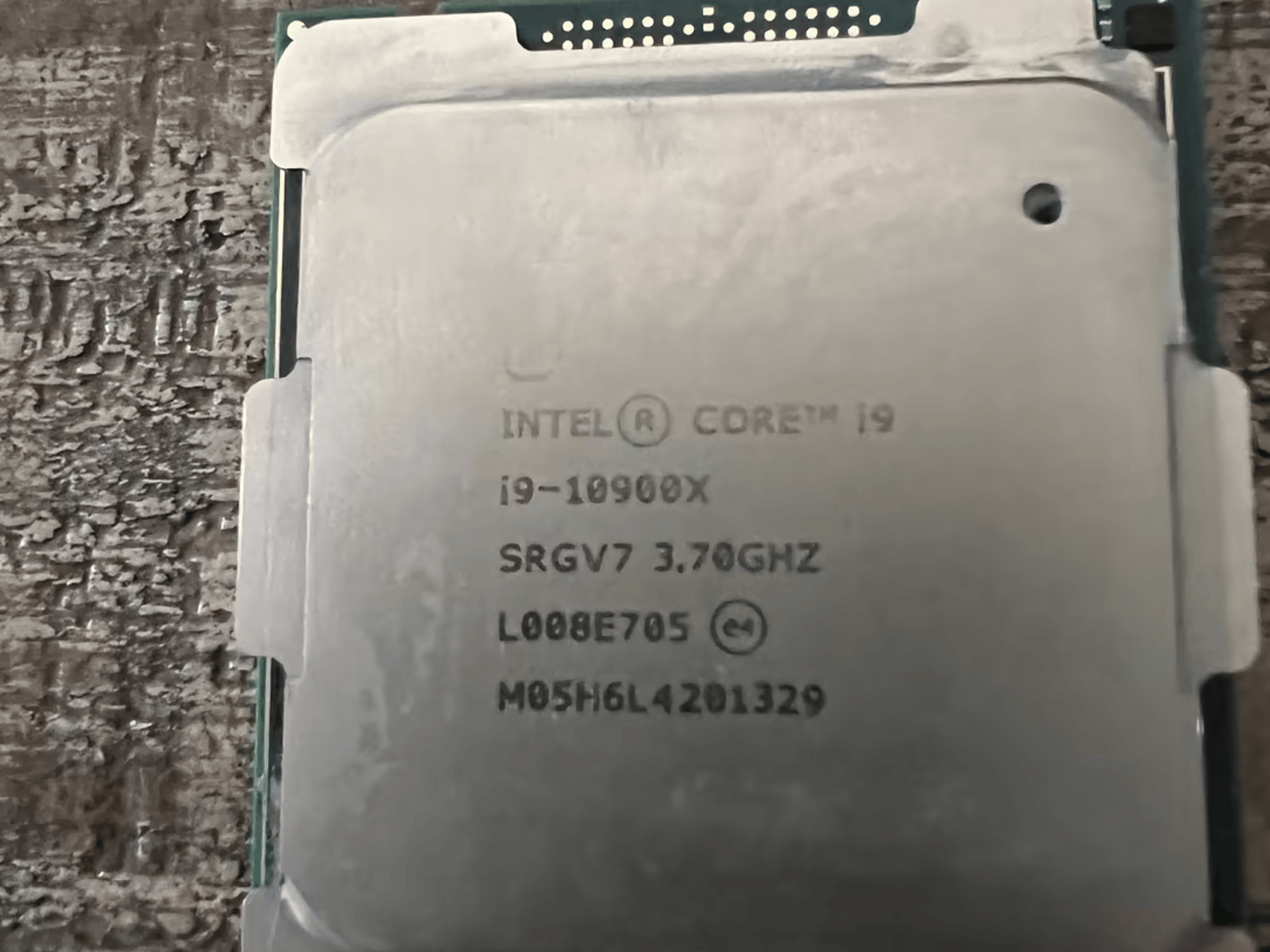 Intel Core i9-10900X 3.7 GHz 10-Core Processor