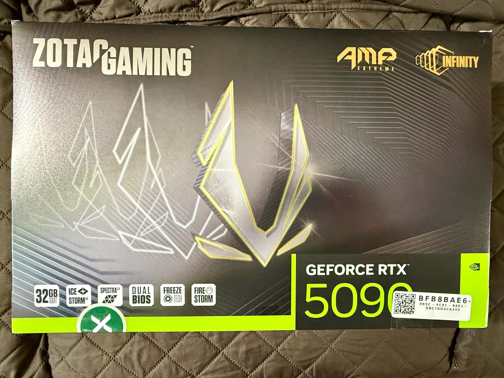 ZOTAC Gaming GeForce RTX 5090 AMP Extreme Infinity - DLSS 4 - 32GB - GDDR7