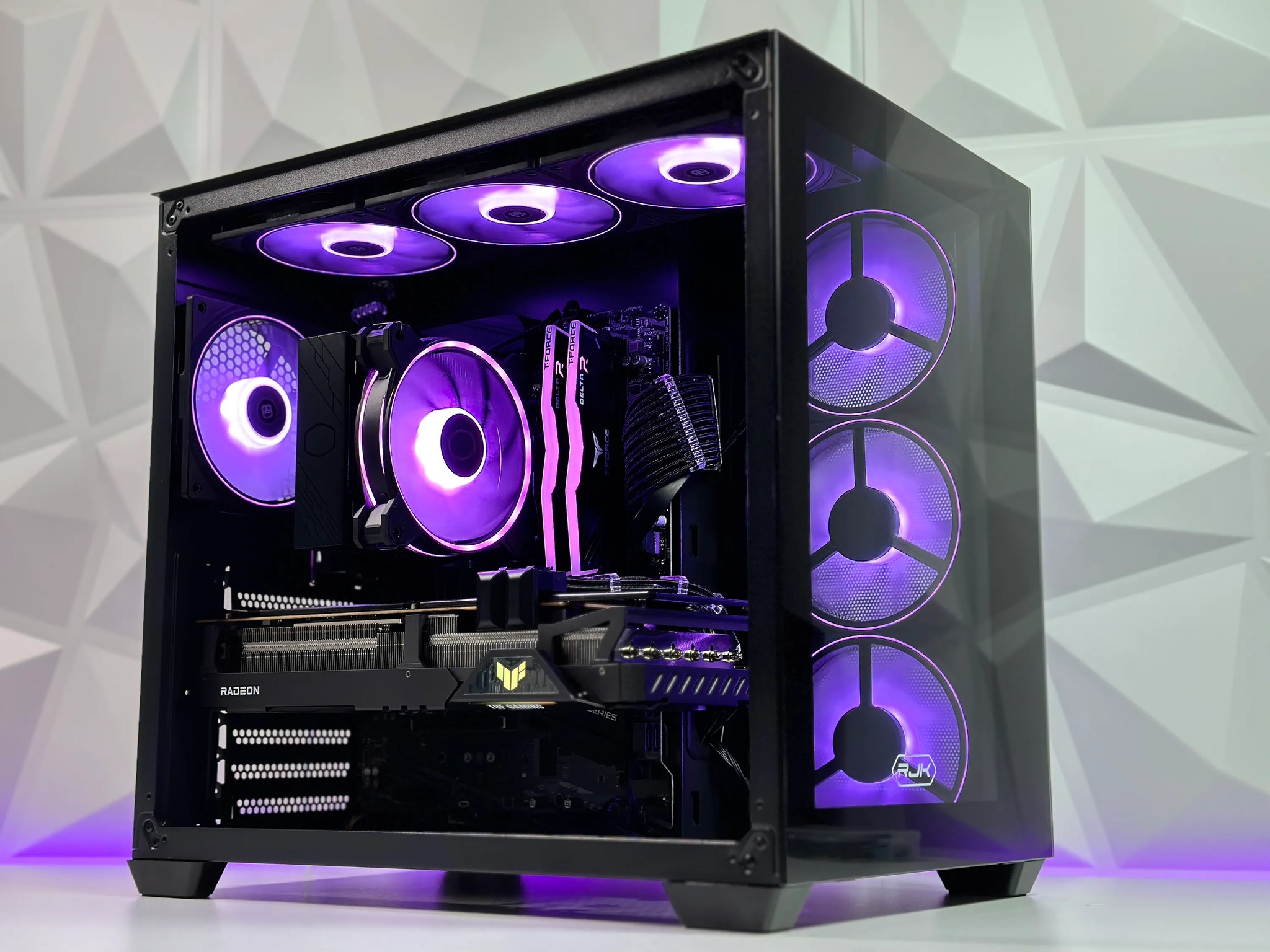 🫧📍Gaming PC↔️AMD RX 6700 XT 12 GB↔️AMD Ryzen 7 5700X 8 core↔️32GB DDR4 ↔️ 1TB SSD NVME