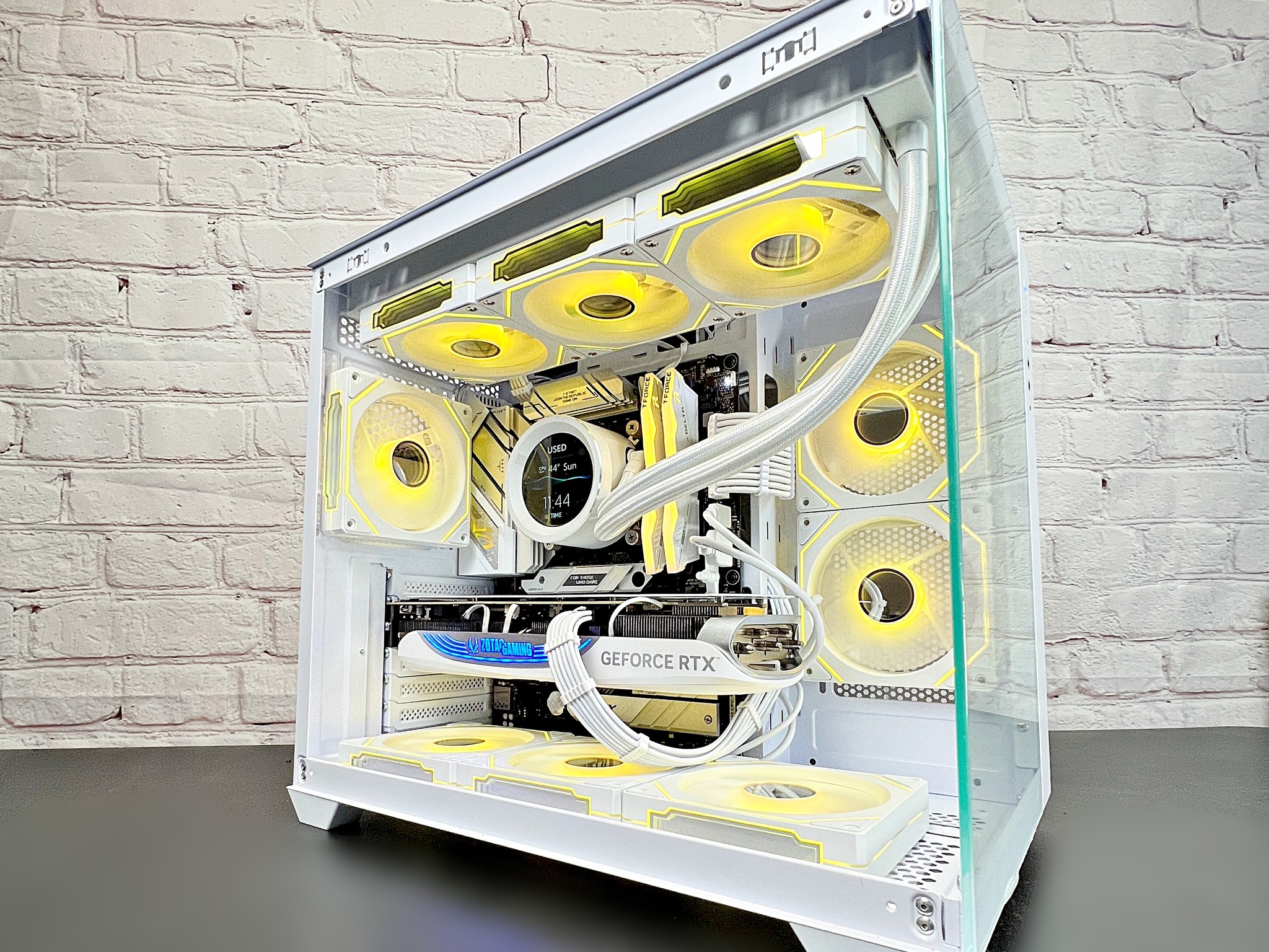 RTX 4080 Super Ryzen 7 7800X3D 32GB DDR5 RAM 4TB M.2 Gaming PC 🤯