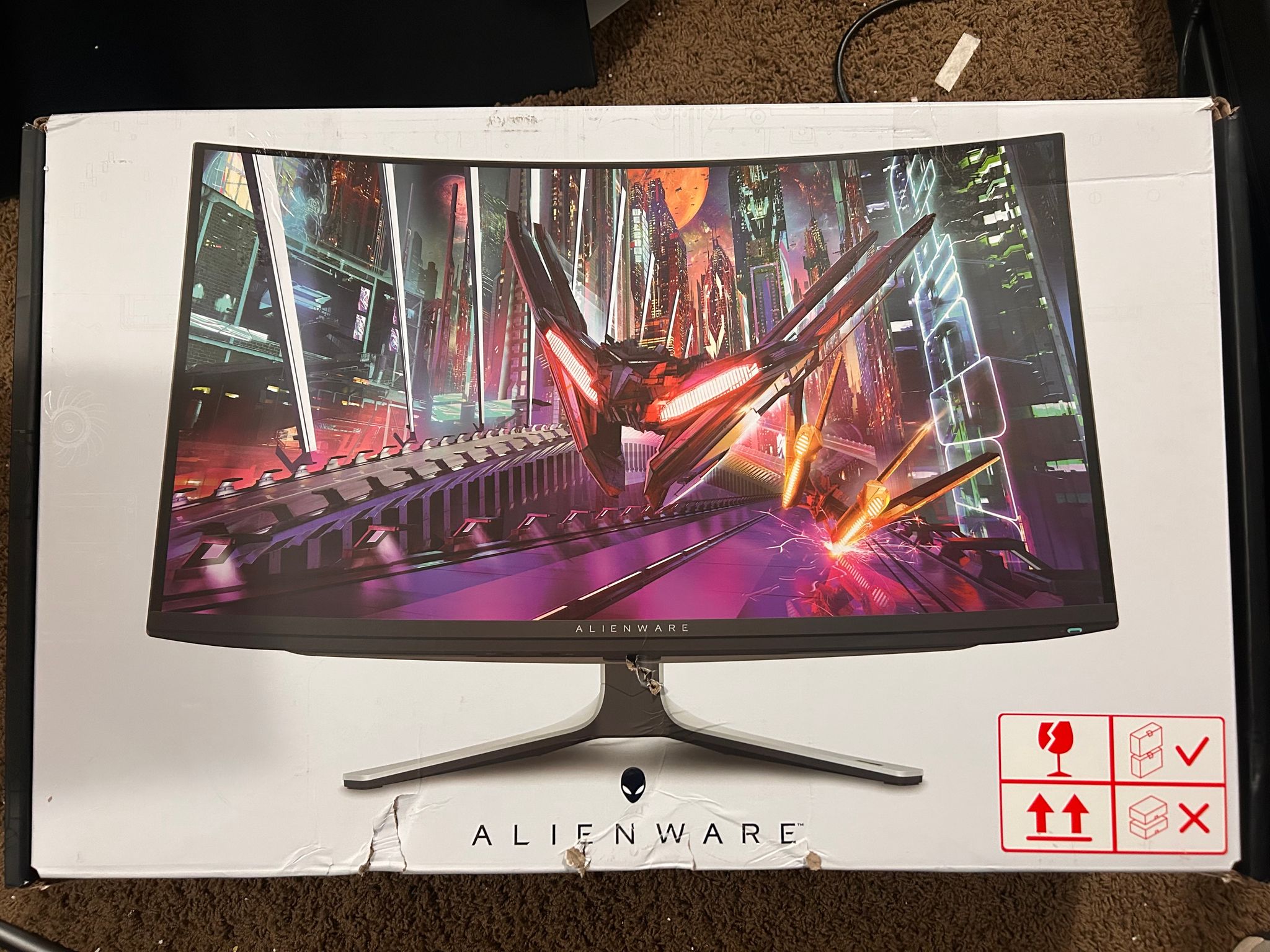 100% BRAND NEW Alienware  32" (240hz) OLED 4K  (3840 x 2160) Curved Gaming Monitor (AW3225QF)