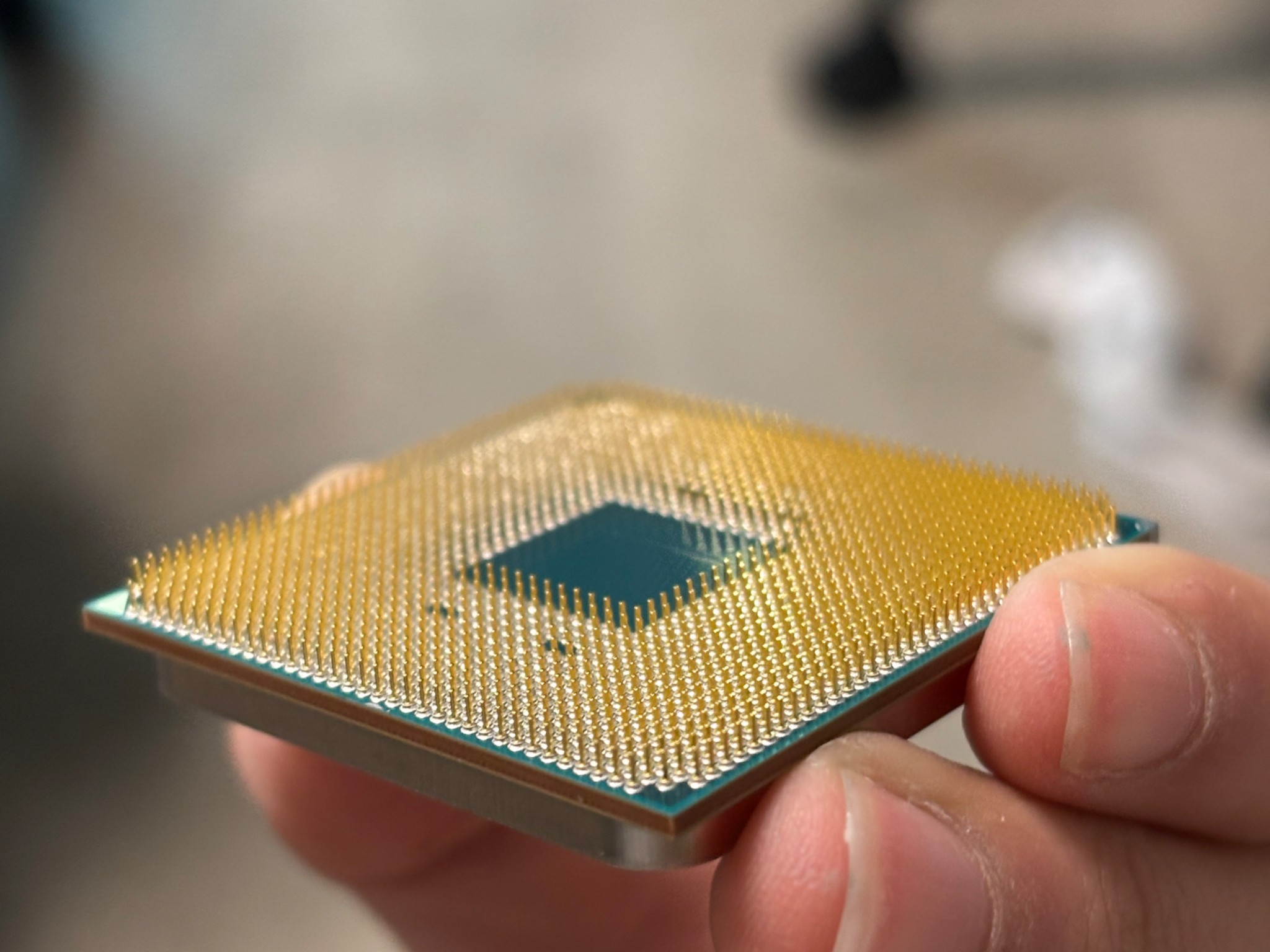 AMD RYZEN 5 5600 includes fan