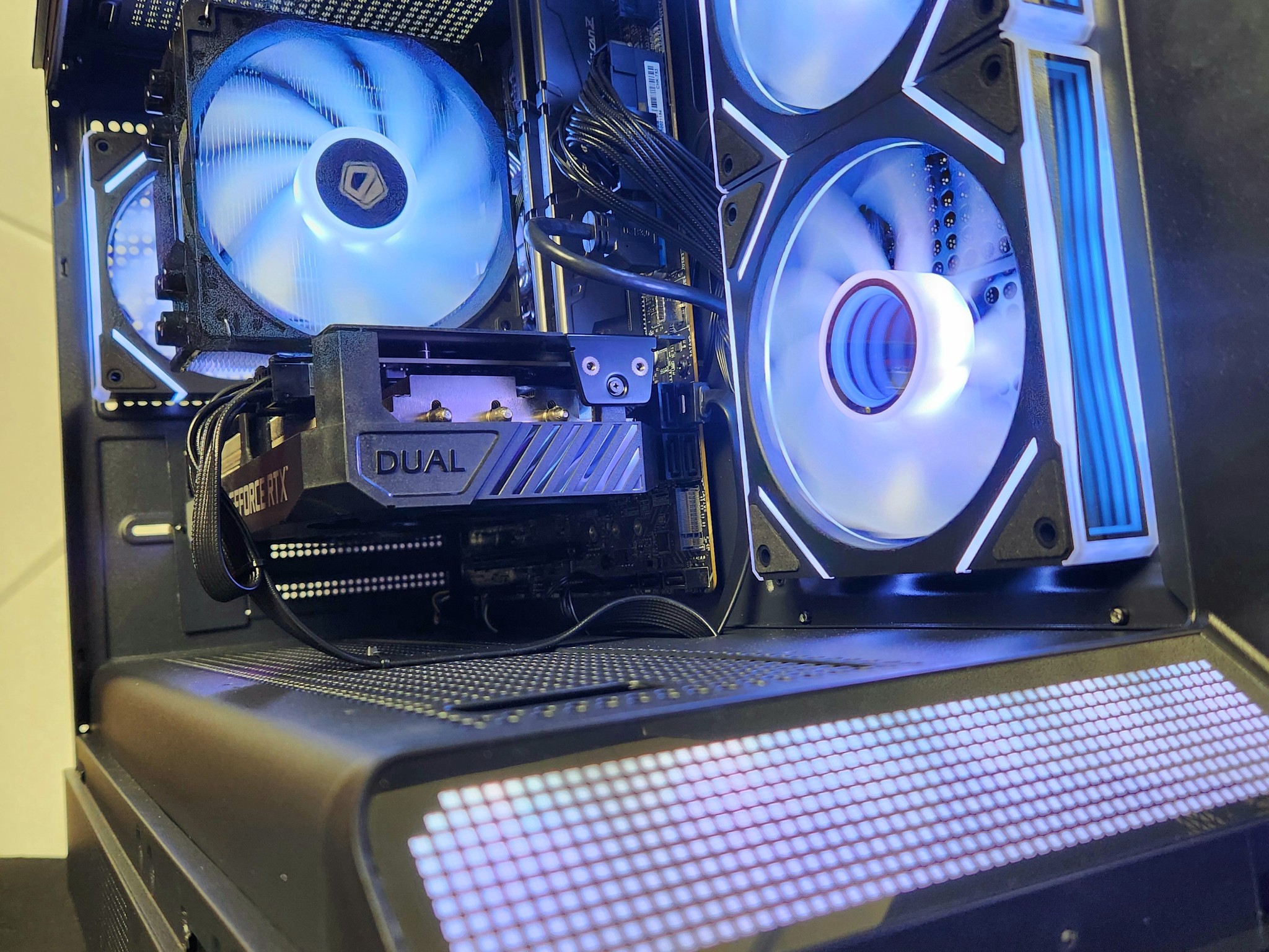 RTX 3070 | Intel I5-12400F | 16GB DDR4 | 1.25TB SSD+HDD | WIFI+BT "Night Runner"