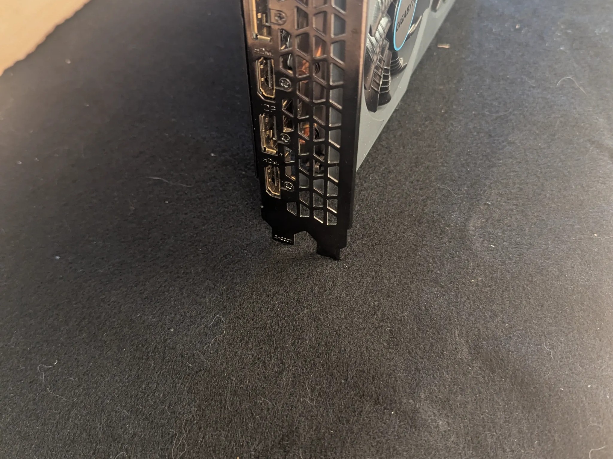 🦅 Gigabyte 3070 Eagle – 1440p Gaming Powerhouse | Triple-Fan Cooling 🔥