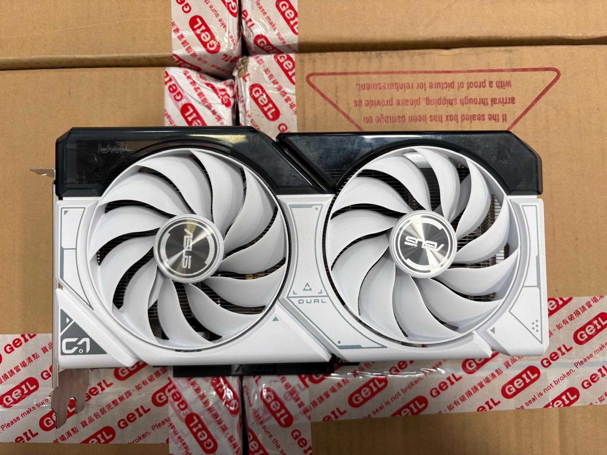 USED IN GOOD CONDITION WITH TEST REPORT - ASUS Dual OC White GeForce RTX 4060 8GB - Graphics Card
