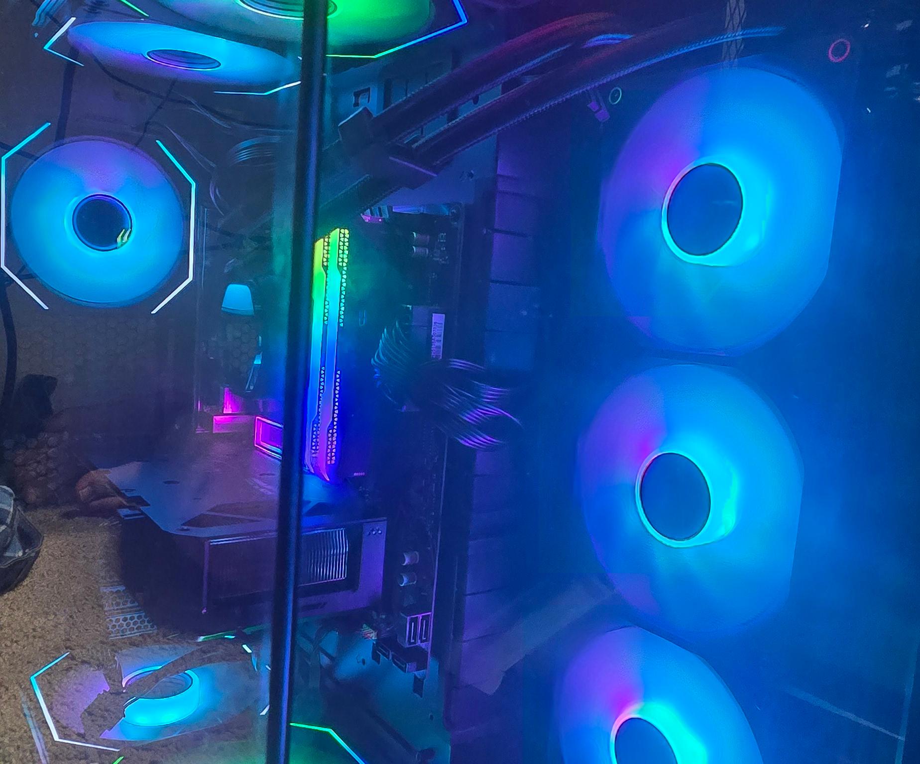 RYZEN 5, 32 GB RAM, 1 TB M.2 SSD, RTX 5060