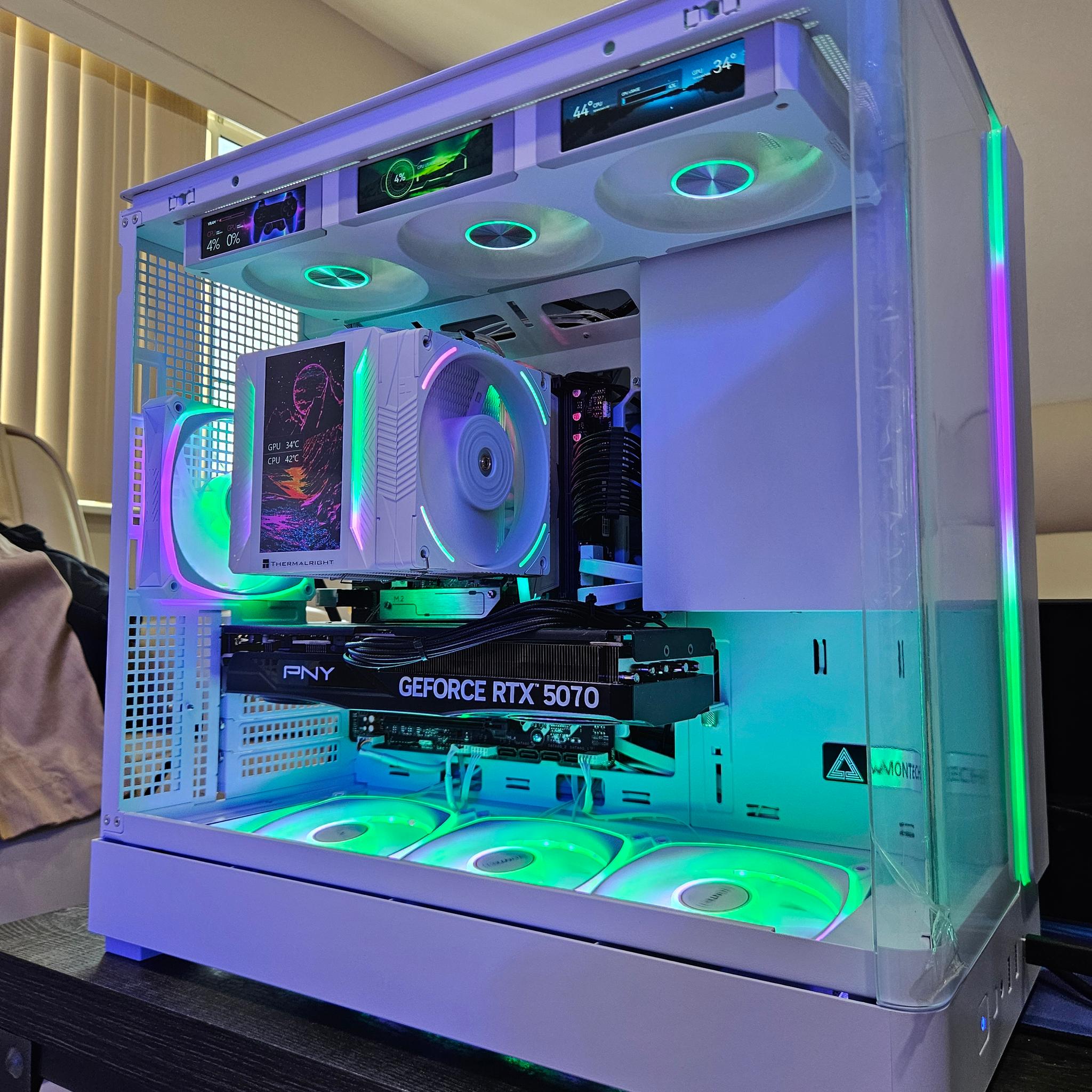 RTX 5070 Gaming PC • Ryzen 7 9700X • 1TB M.2 • Jonsbo ZC-360 • 32GB DDR5 • Clean White