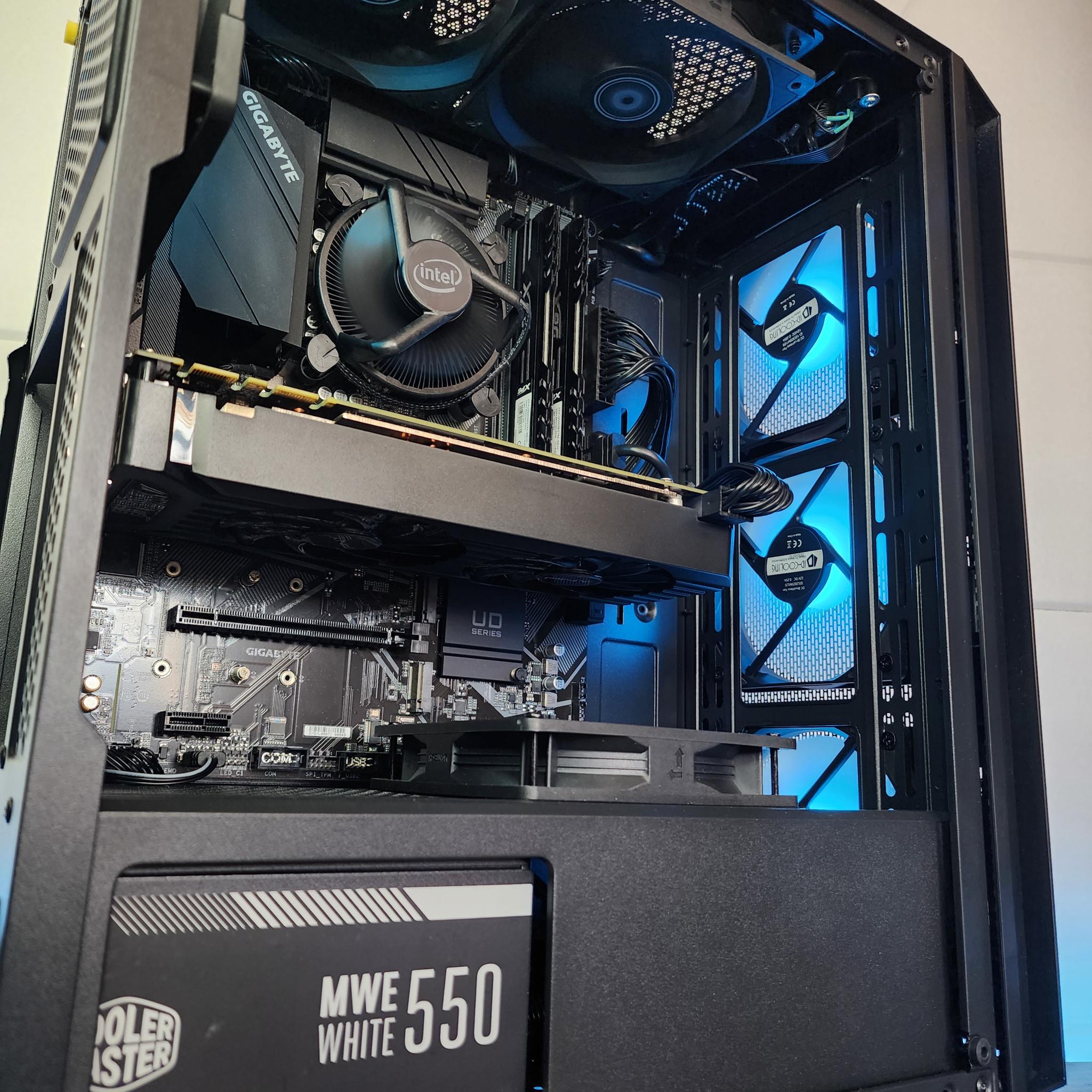 💙🖤💙 PNY GTX 1070 Ti // Intel Core i3 10100F // XPG 16GB 3000MHz
