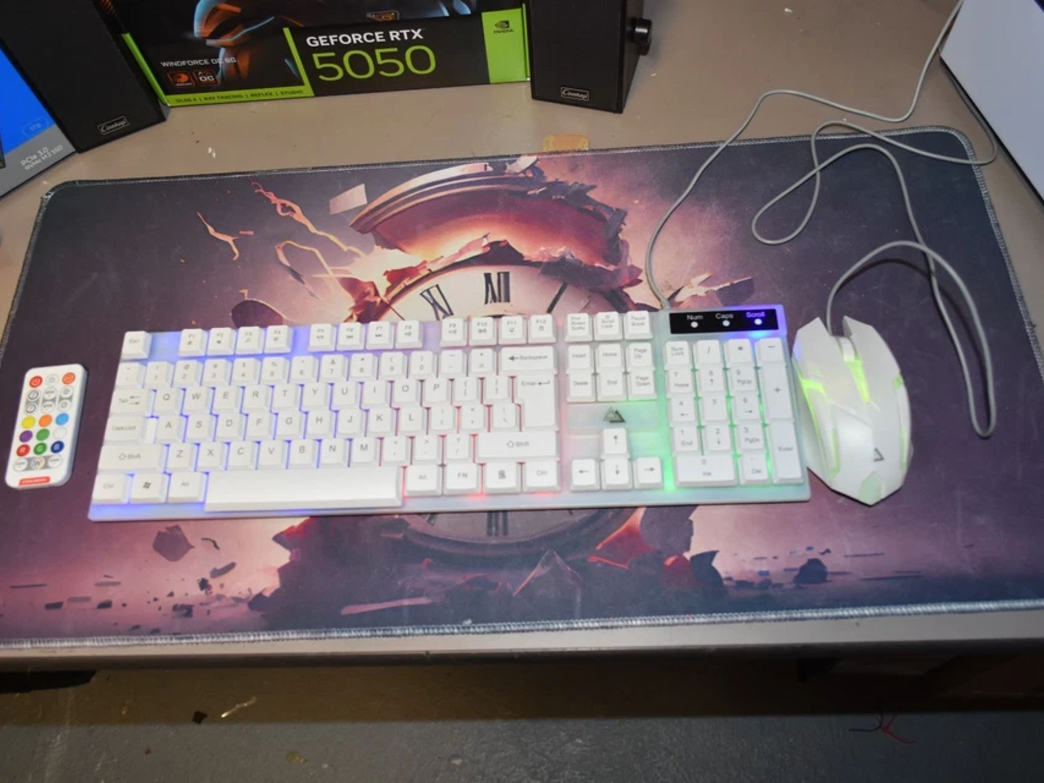 Ryzen 5 5500 RTX 5050 8GB 32 GB of RGB ram 1 TB NVME Speakers Keyboard & Mouse