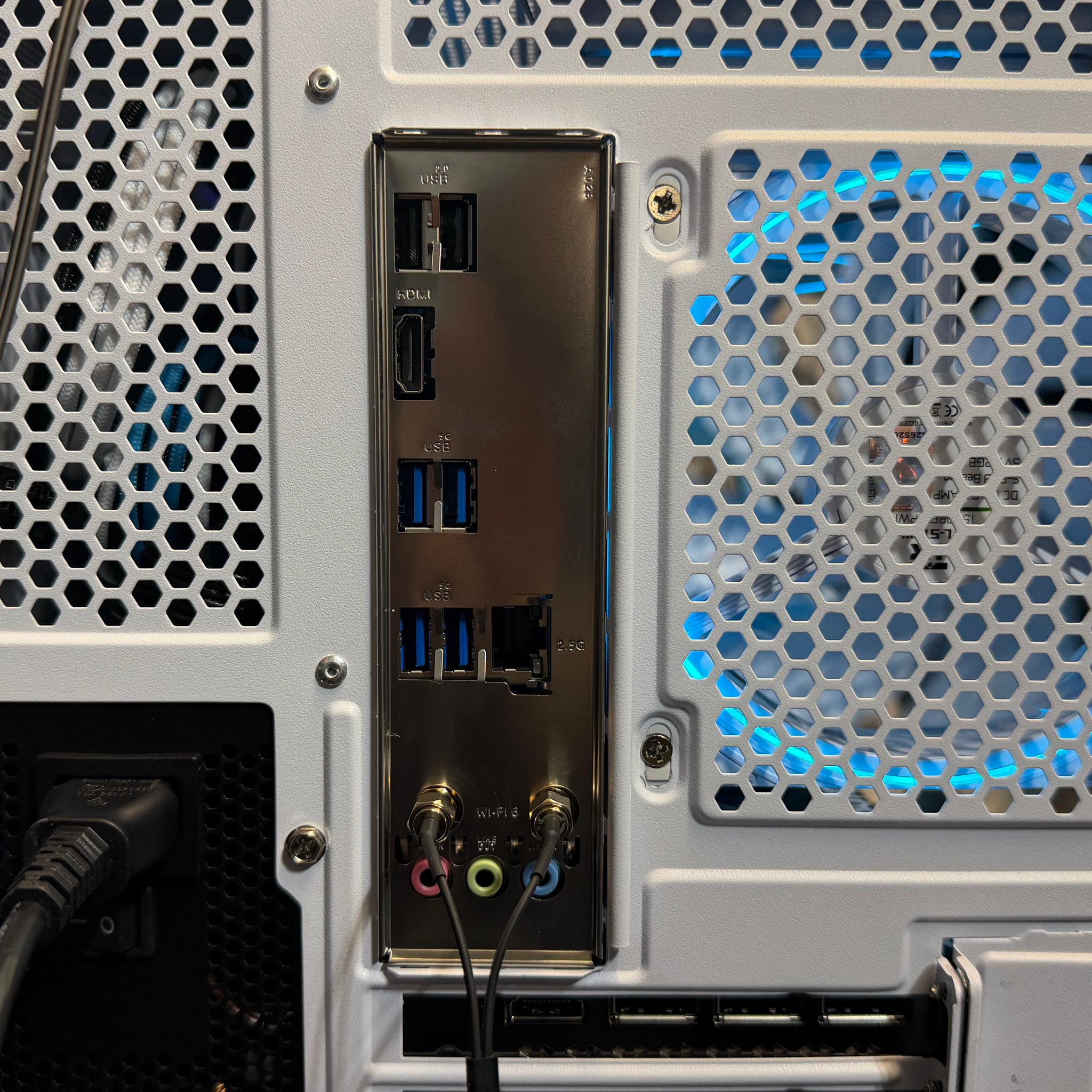 ❄️ POLAR ECLIPSE i7-12700F • RTX 5070 • 32GB RAM • 2.5TB+ NVMe 850w psu